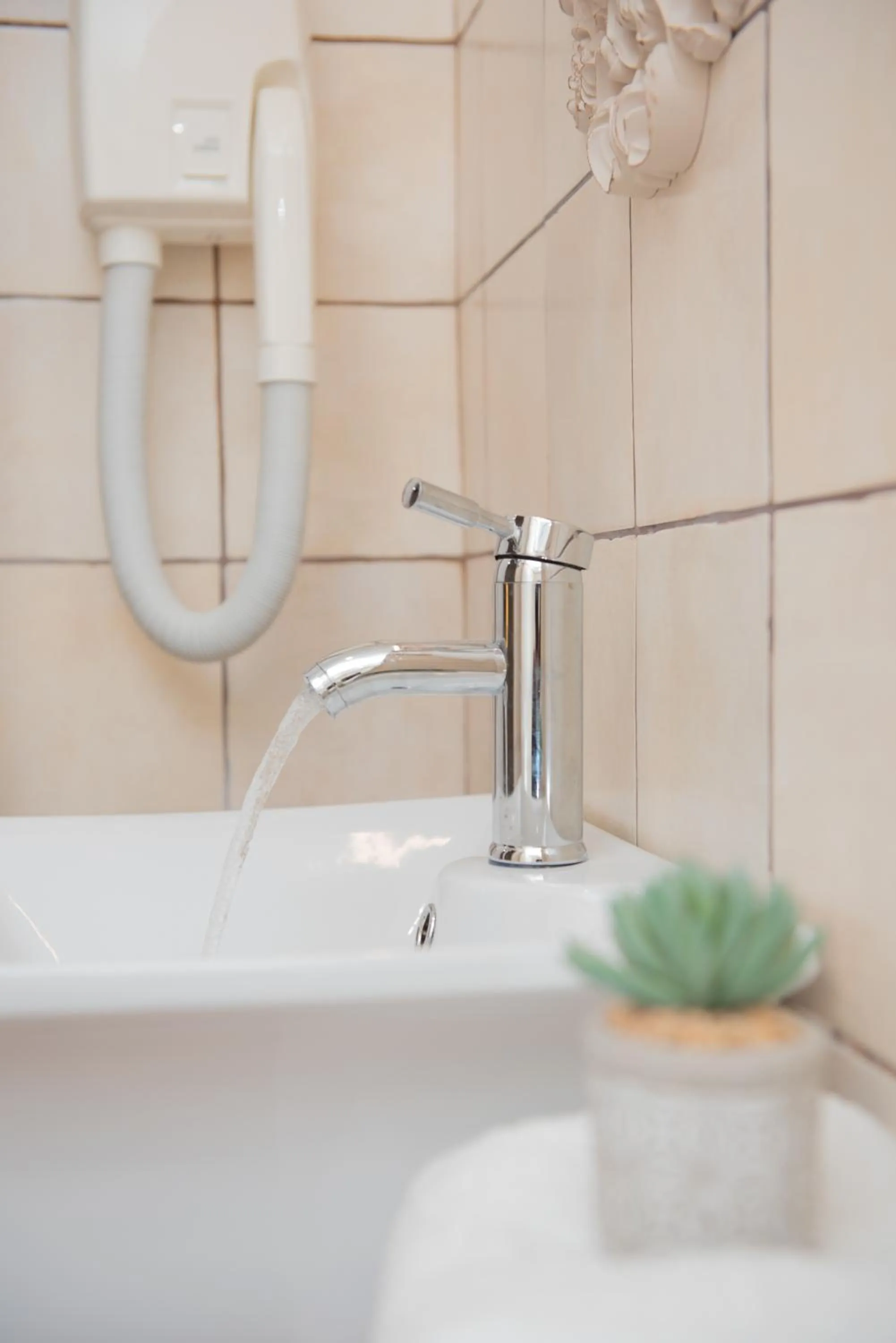 Bathroom in Tsaner Apartment and Rooms