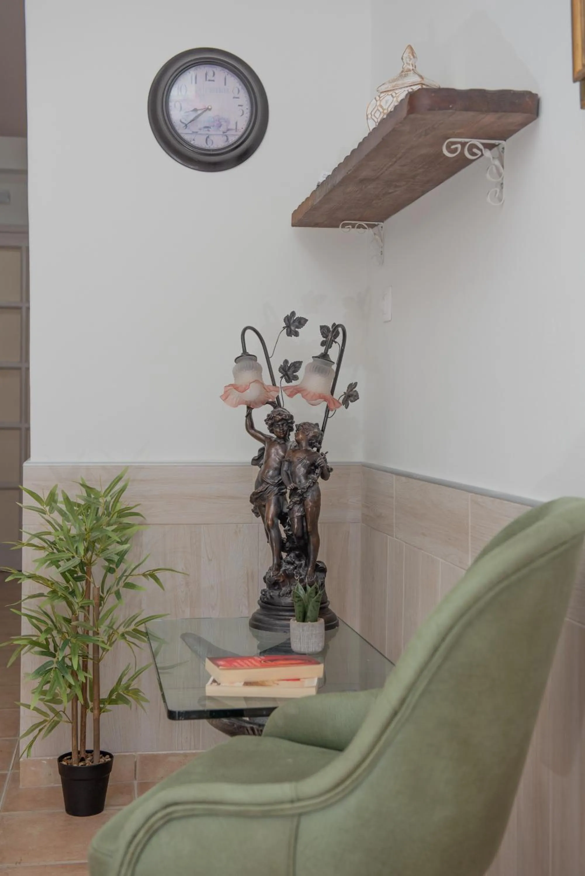 Facade/entrance in Tsaner Apartment and Rooms