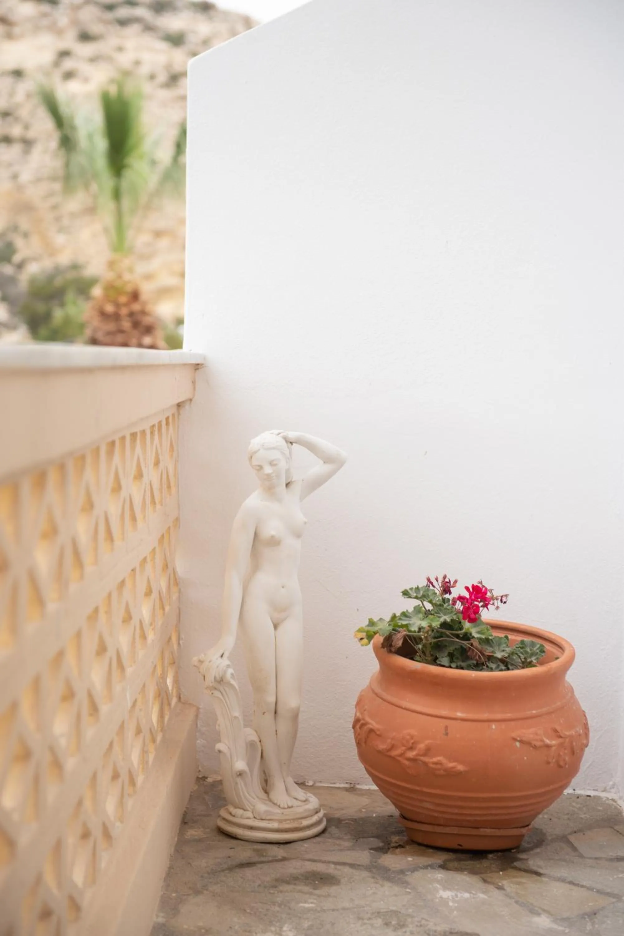 Facade/entrance in Tsaner Apartment and Rooms