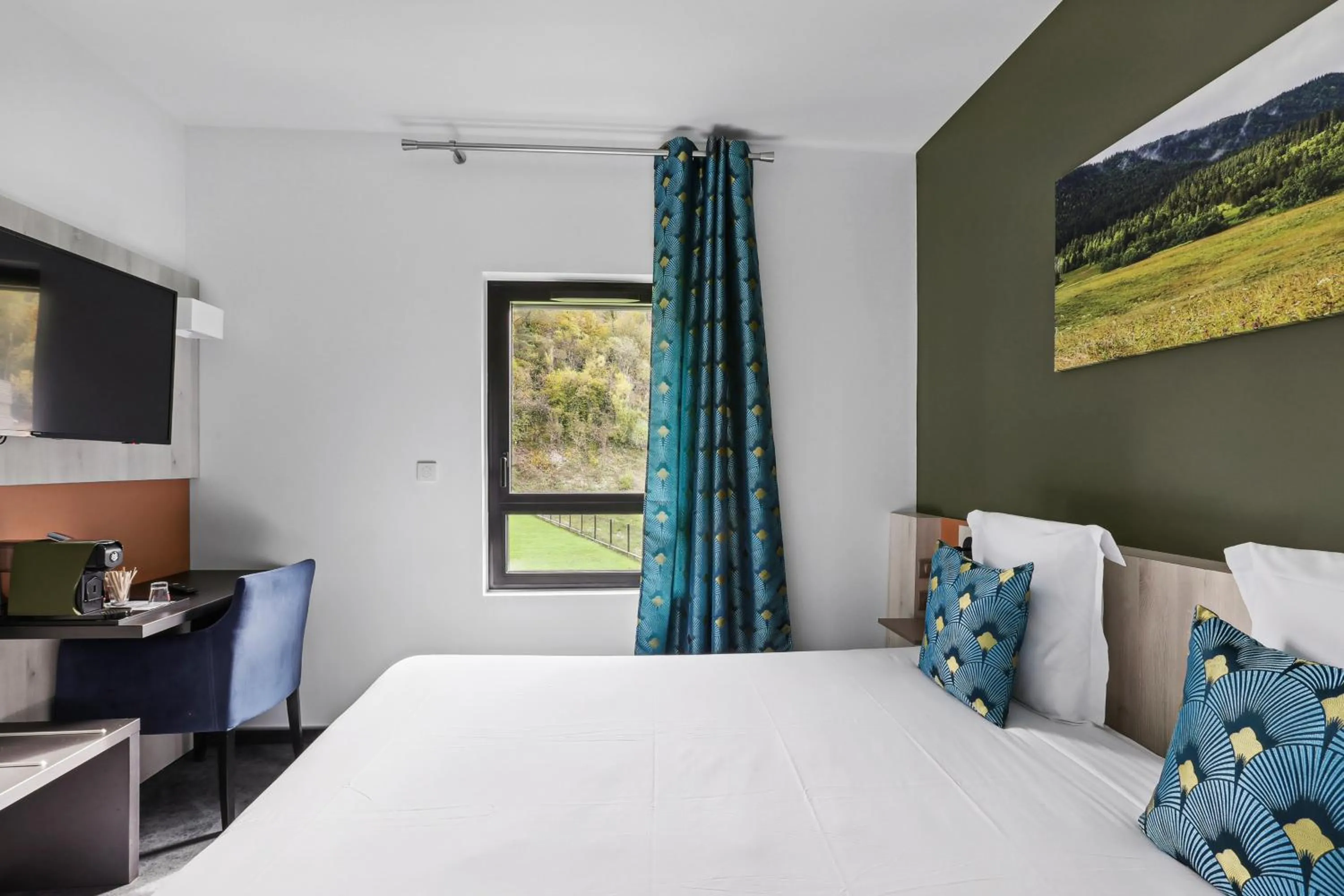 Bed in Hôtel Restaurant AKENA Molinges - La Brocatelle