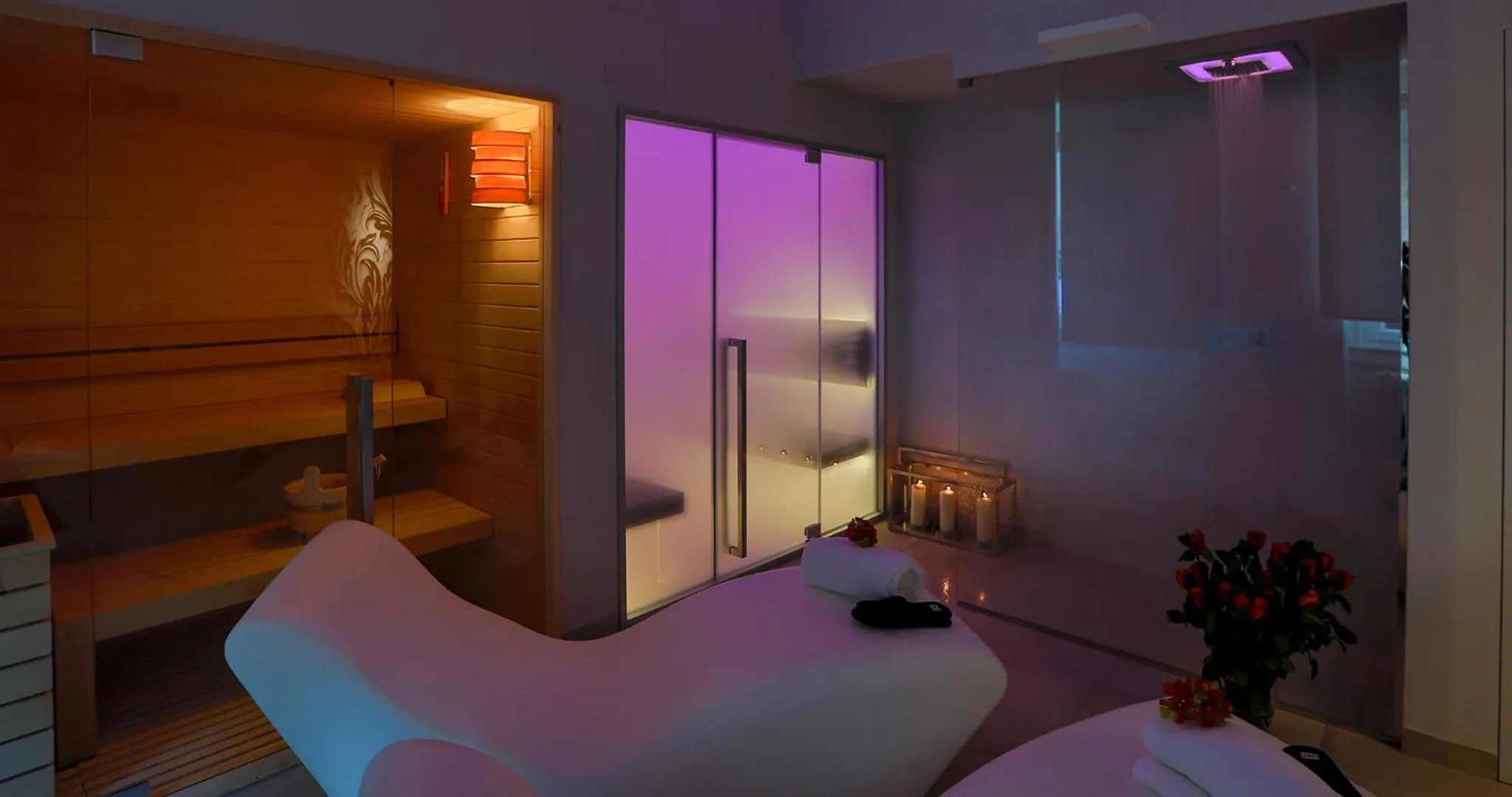 Sauna, Bed in Hotel Tigullio Et De Milan