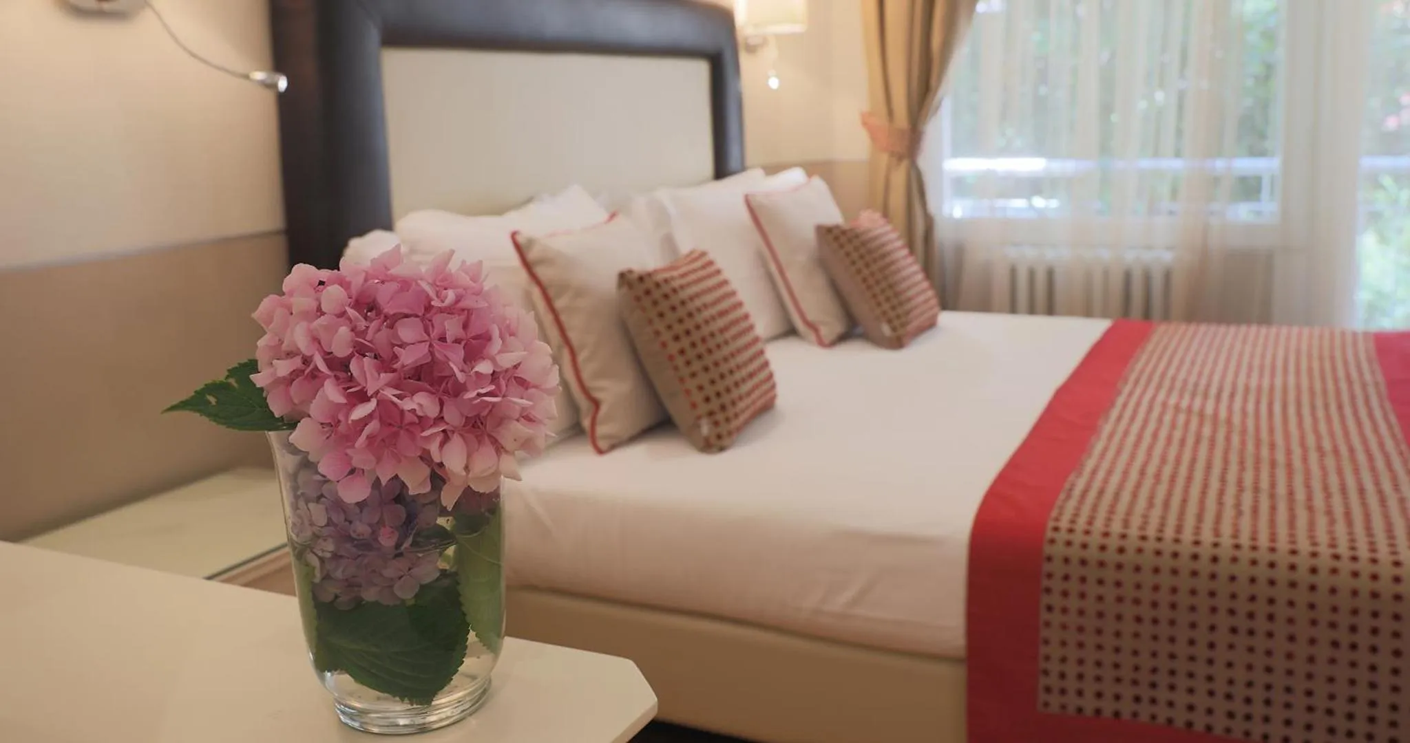 Bed in Hotel Tigullio Et De Milan