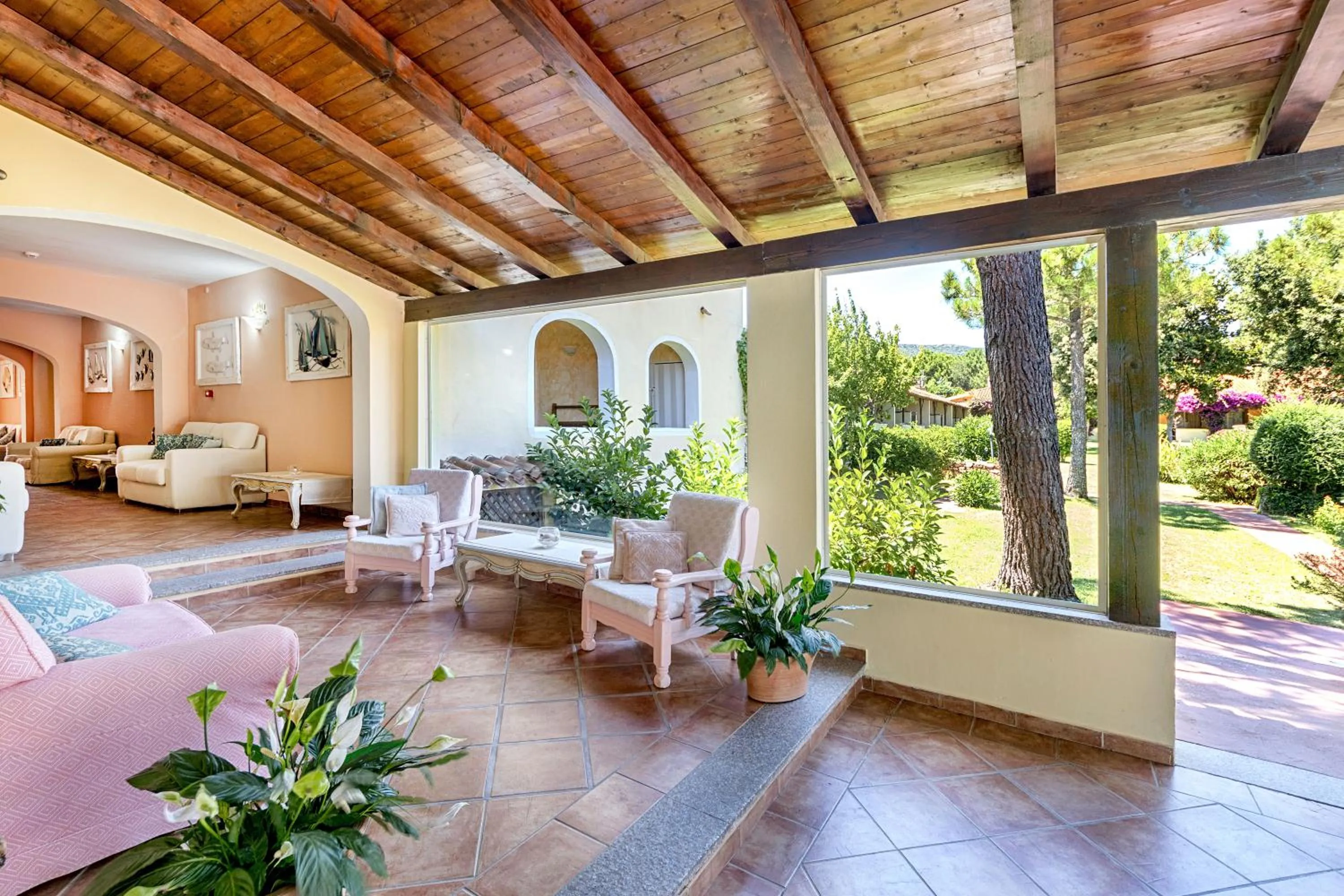 Lobby or reception in Colonna Hotel Du Golf