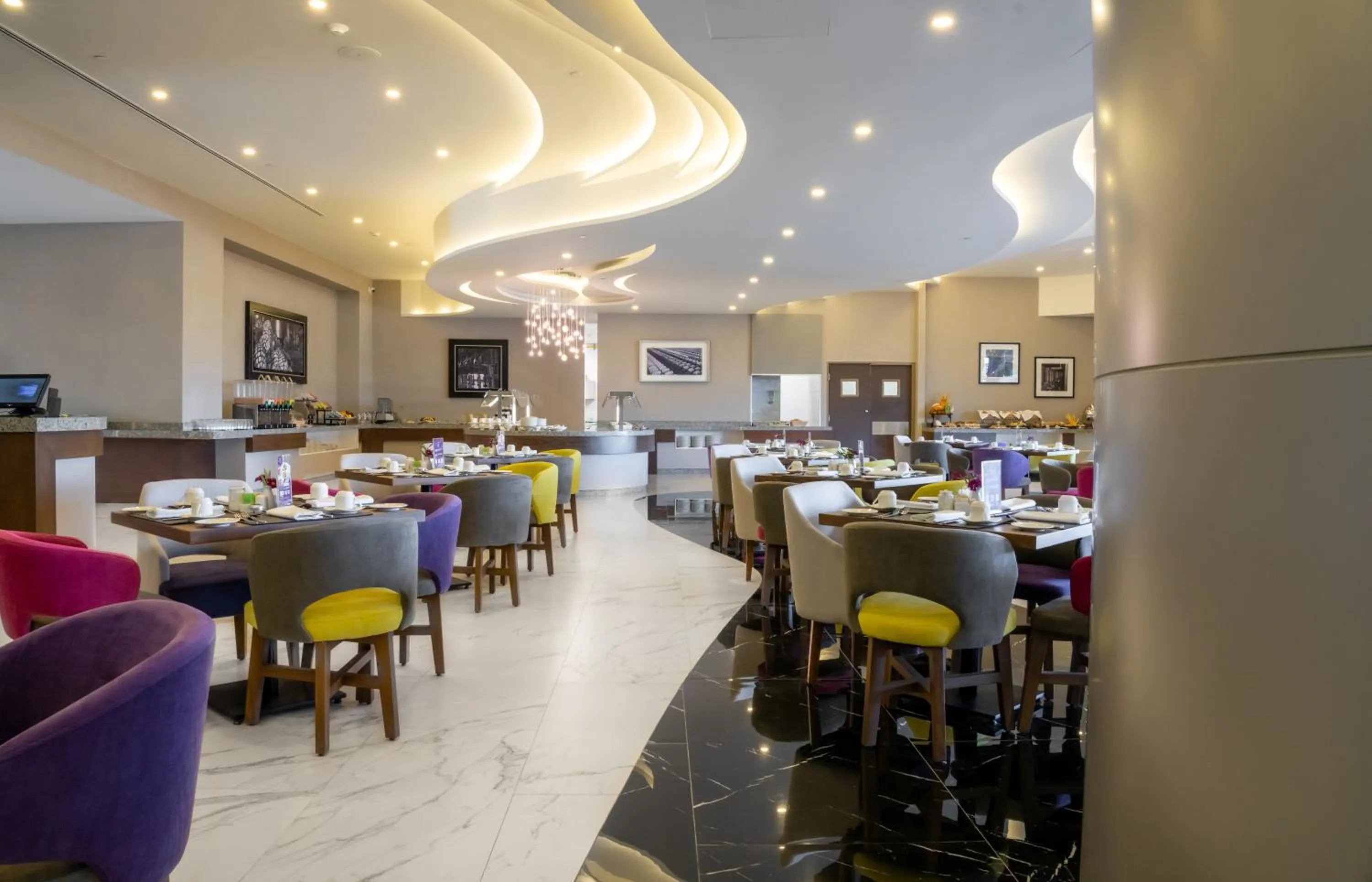 Restaurant/places to eat in Sheraton Guadalajara Expo