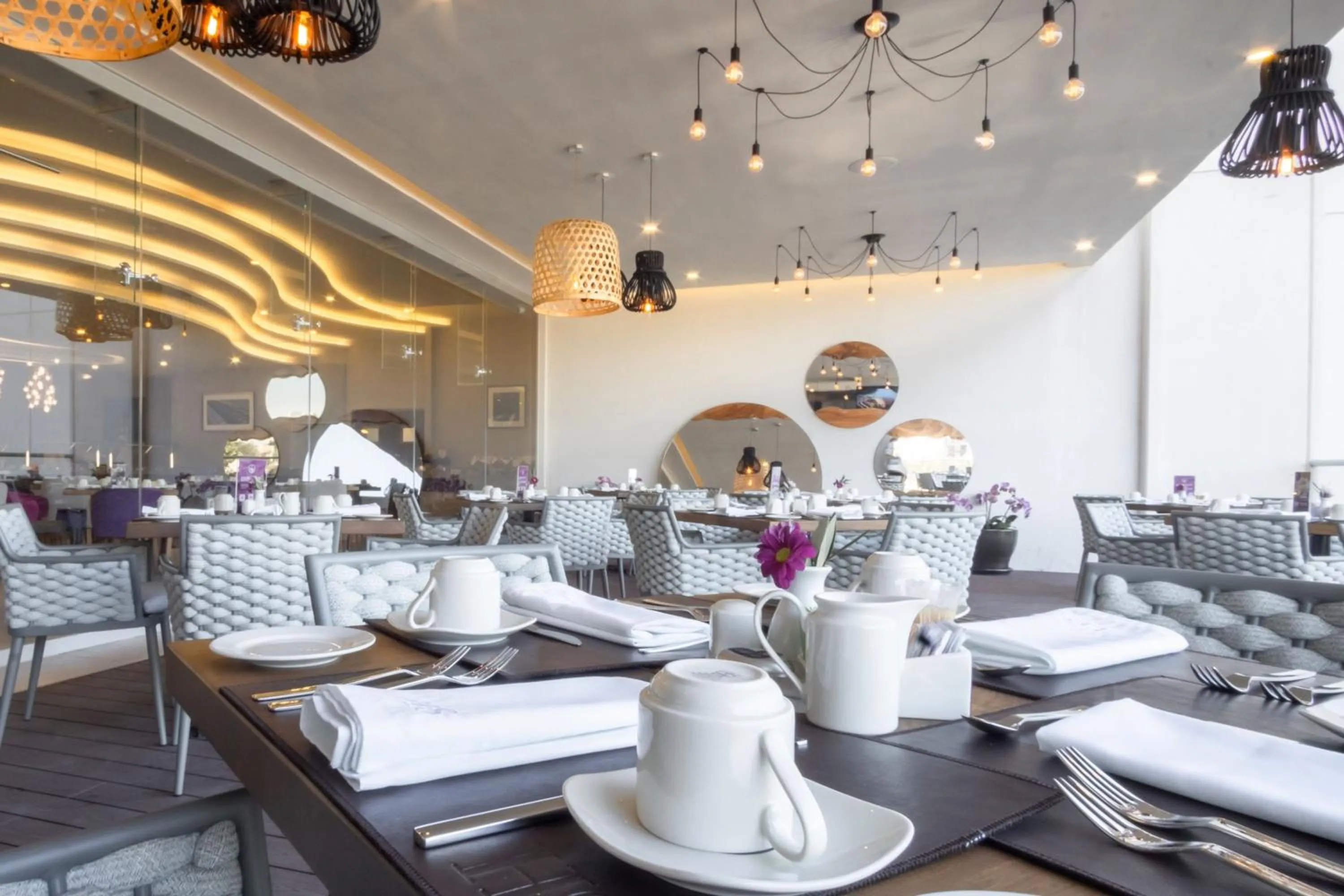 Restaurant/places to eat in Sheraton Guadalajara Expo