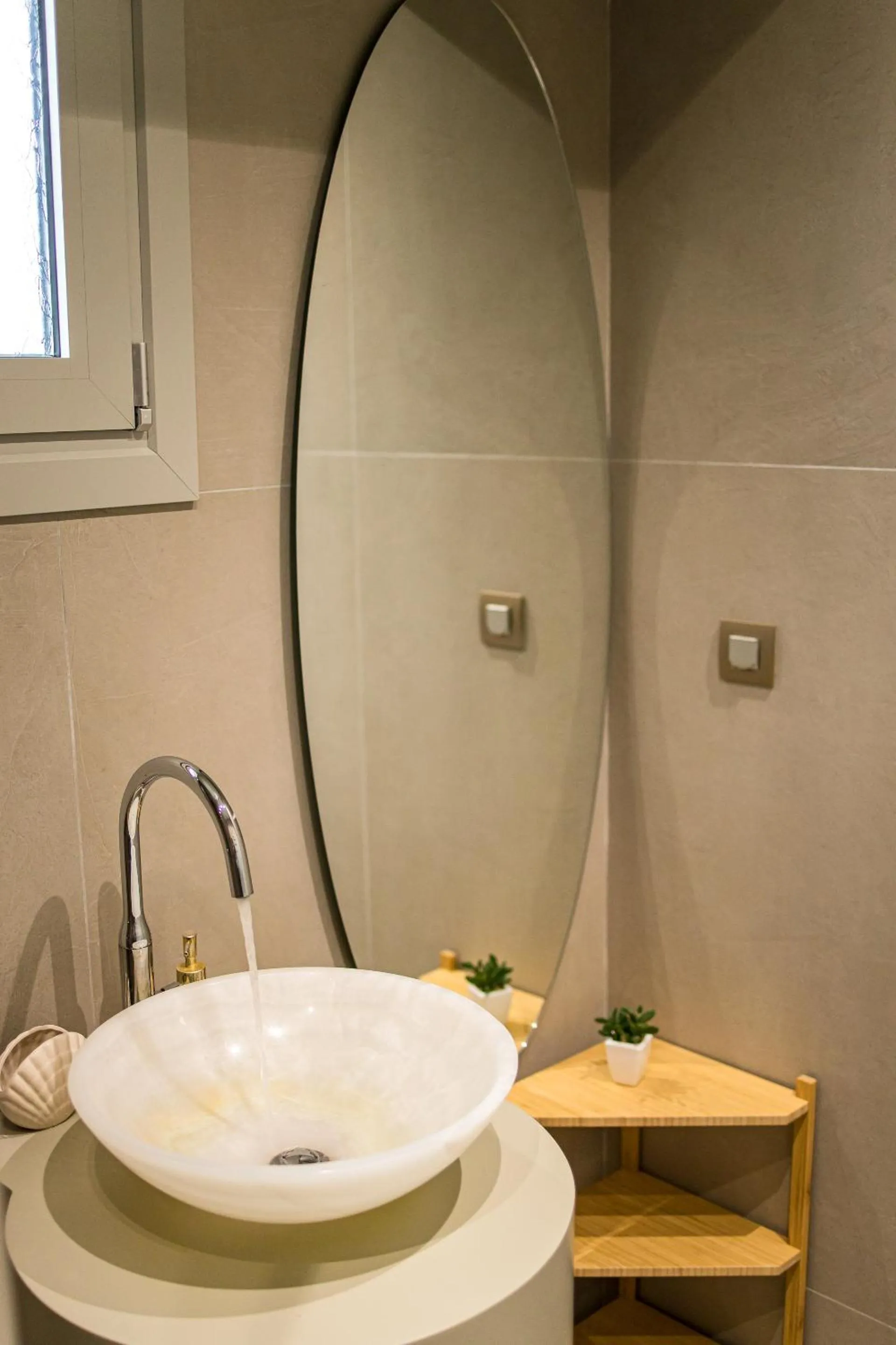 Bathroom in IO Luxury Pool & Hot Tub Suites