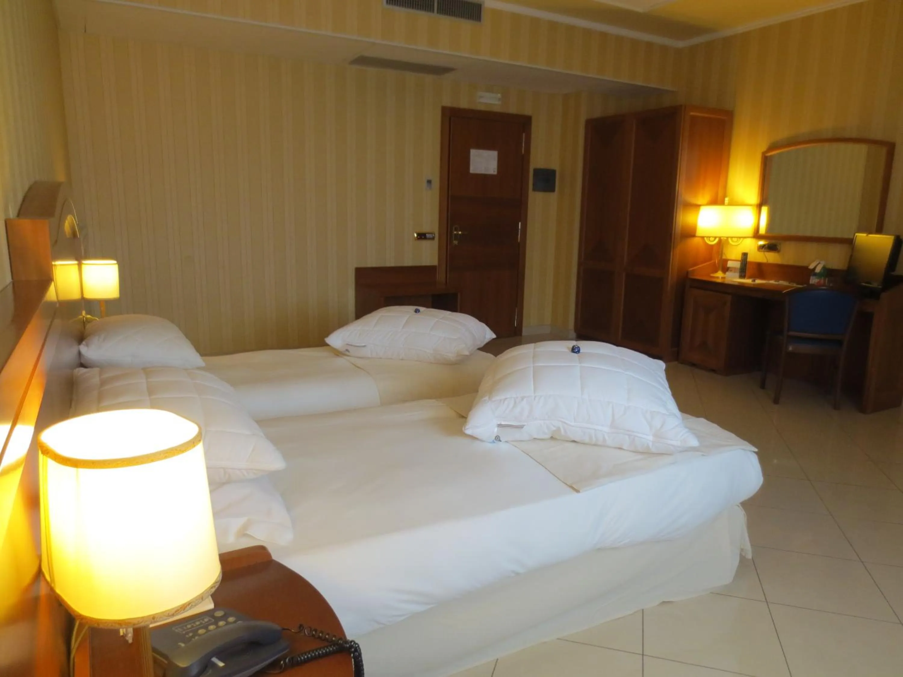 Photo of the whole room, Bed in Hotel Joyfull