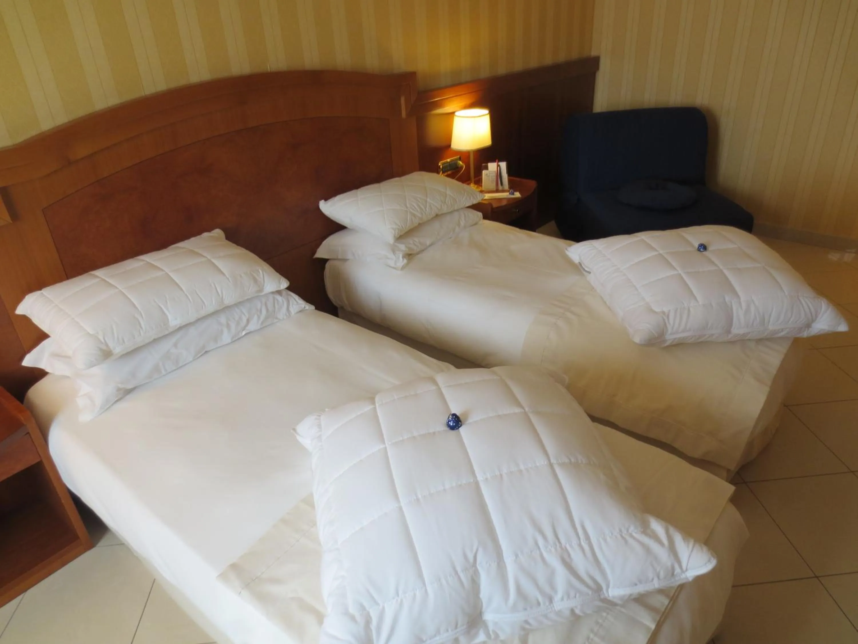 Photo of the whole room, Bed in Hotel Joyfull