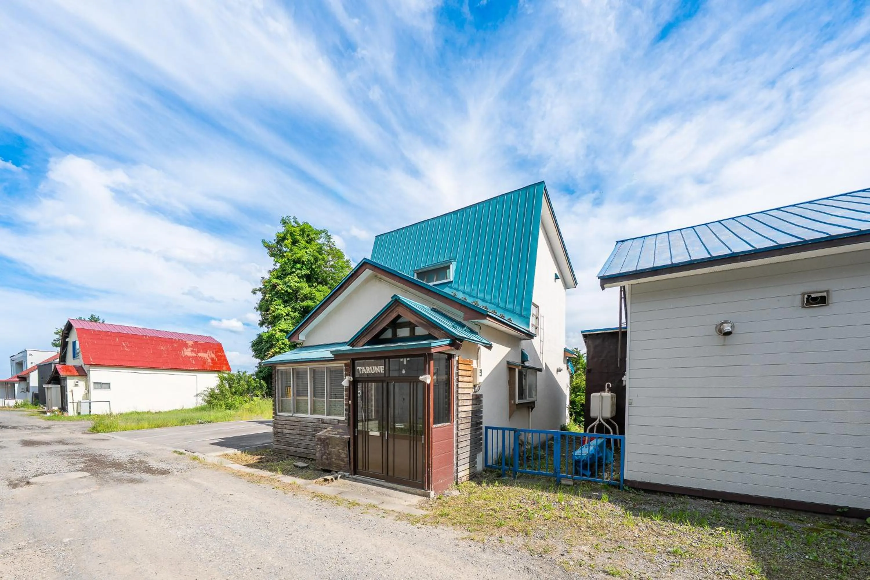 Property building in TARUNE