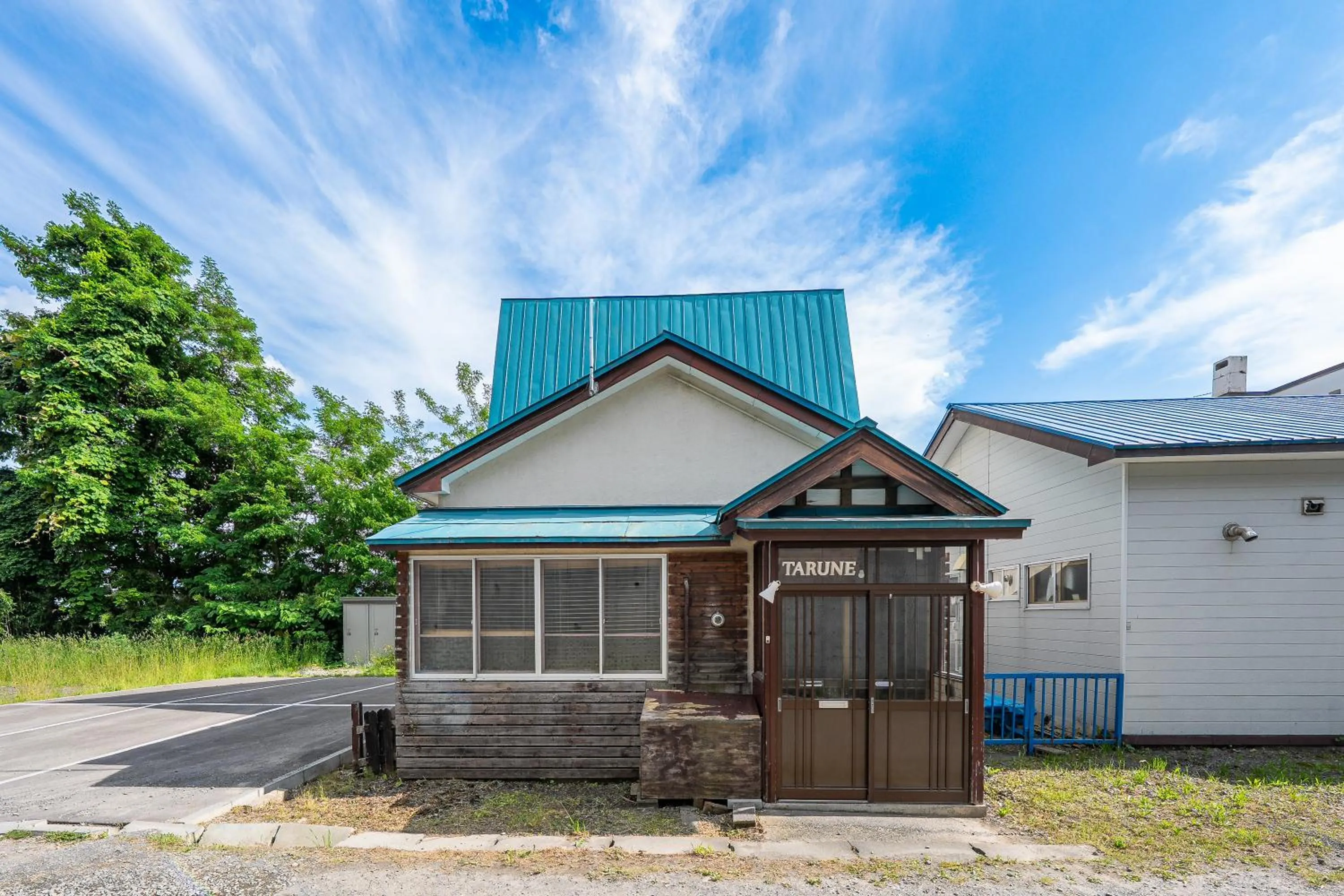 Property building in TARUNE