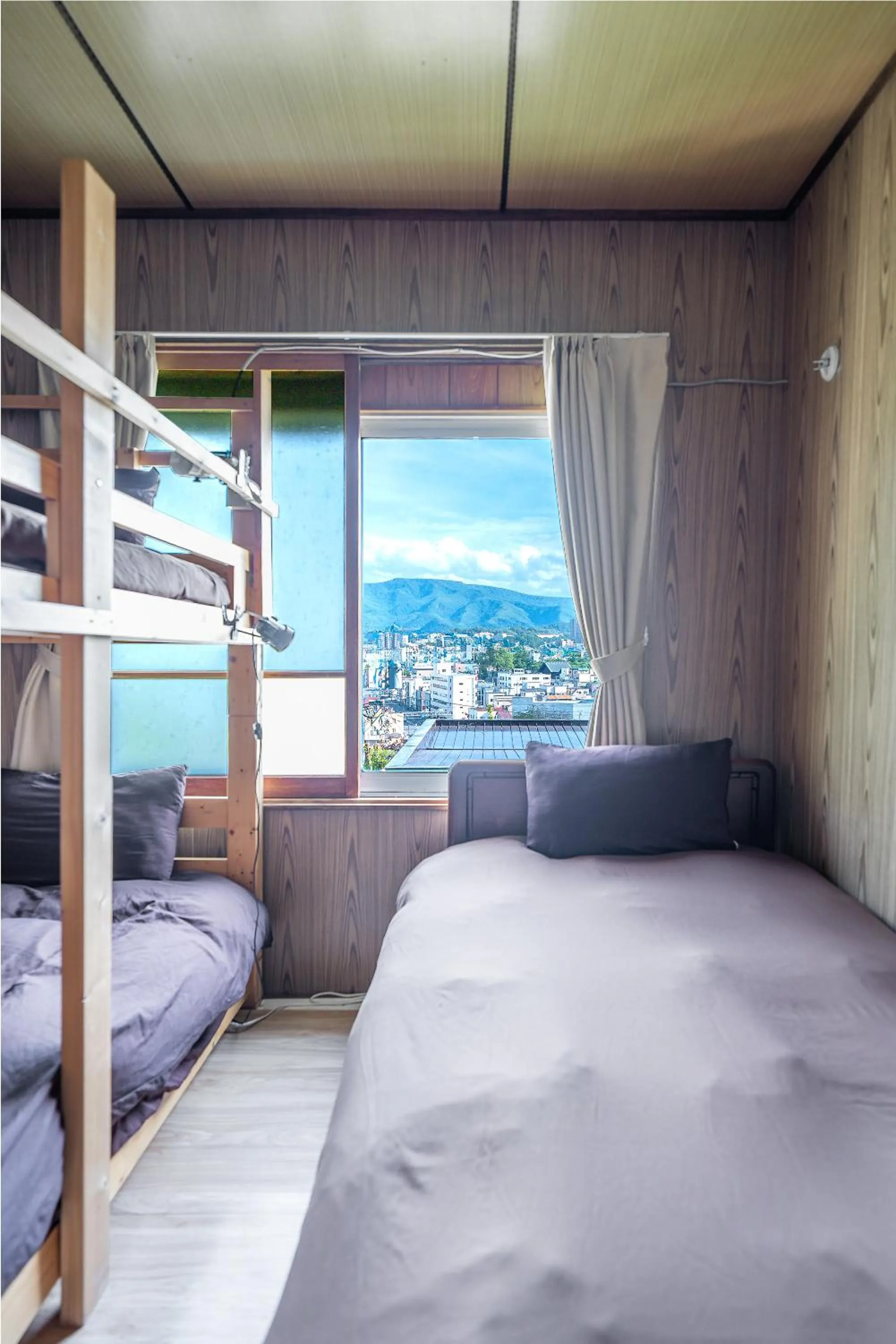 Bedroom, Bed in TARUNE