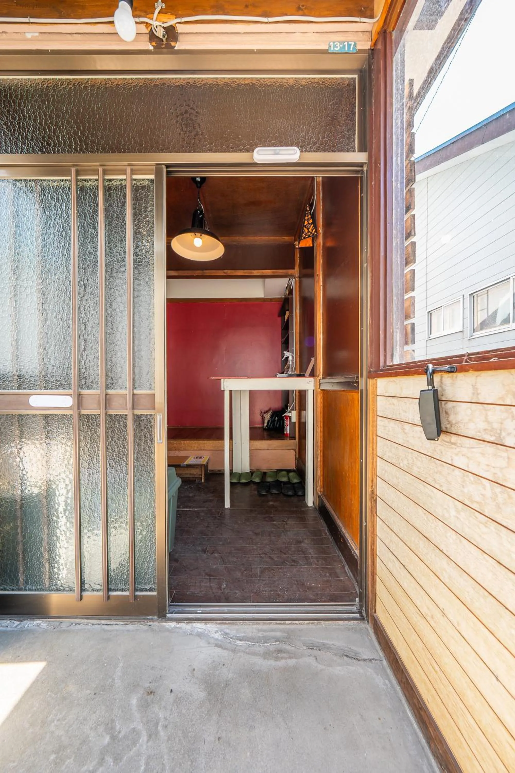 Facade/entrance in TARUNE