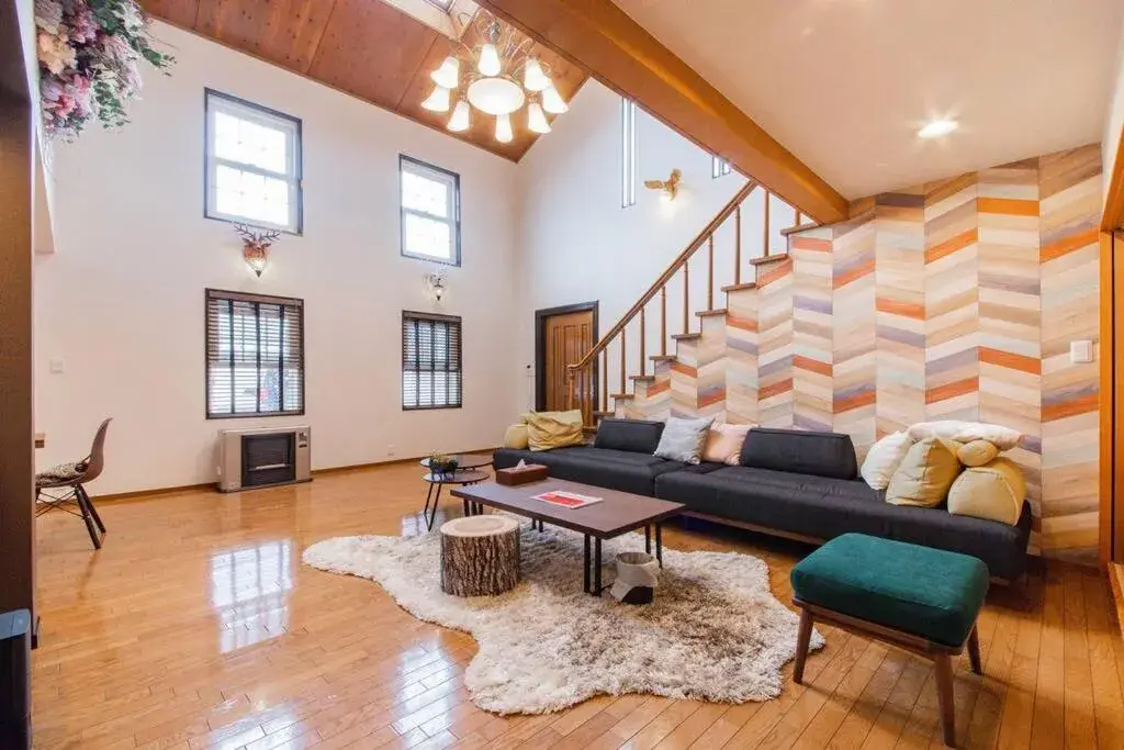 THE BLAUBAUM TOYA THE BLAUBAUM TOYA