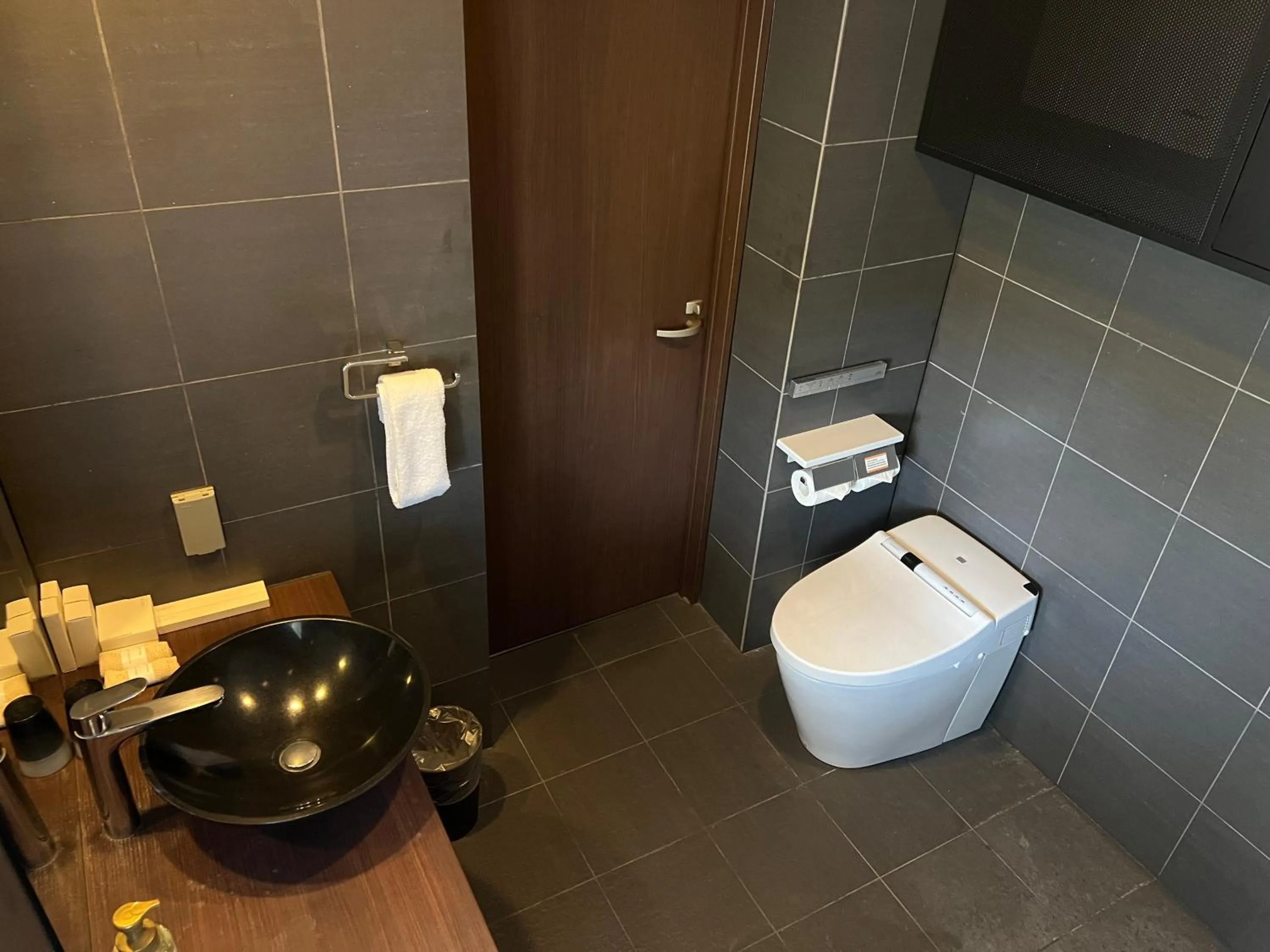 Bathroom in Miru Nozomi Views