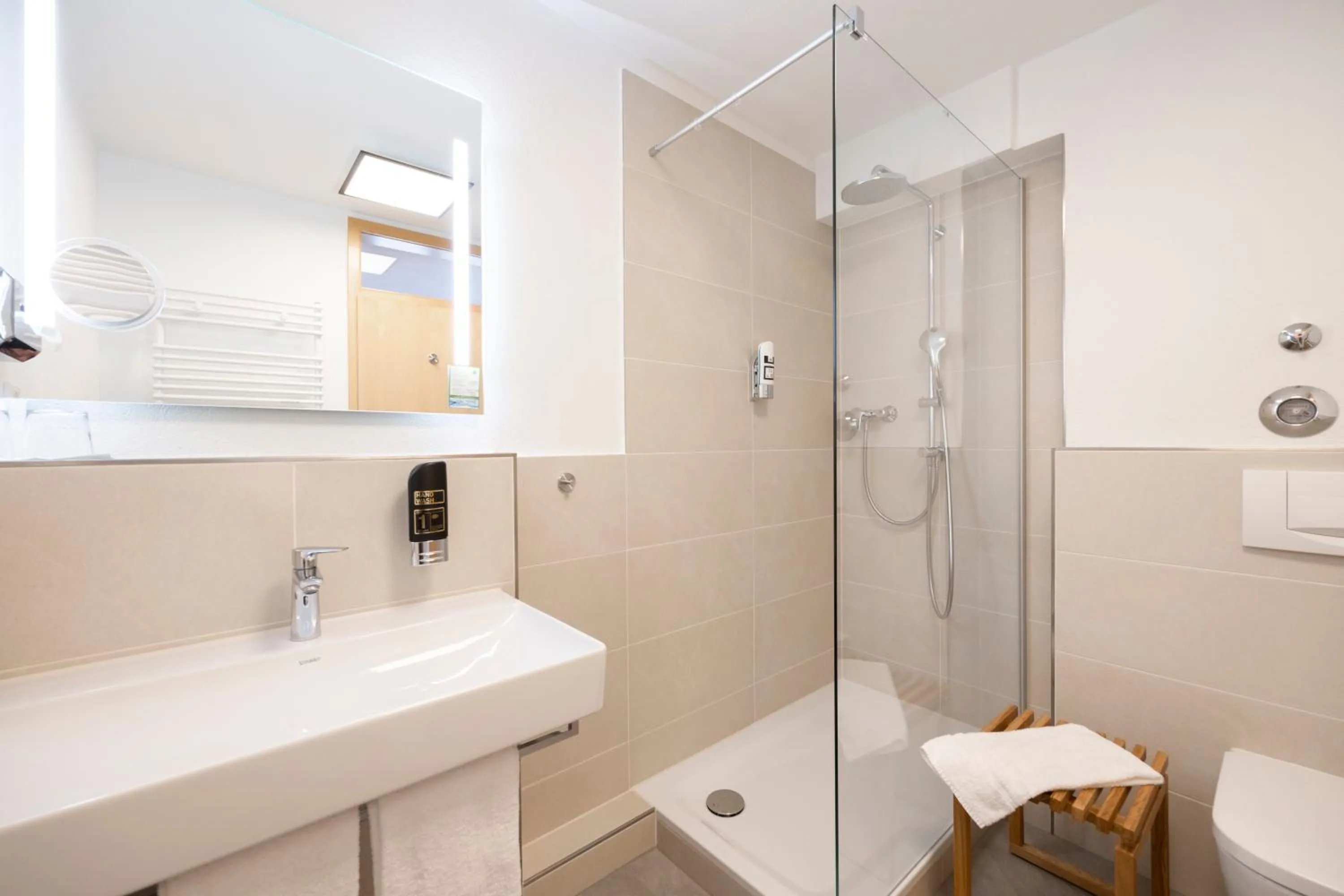 Shower in Bike- und Ferienhotel Freiburg