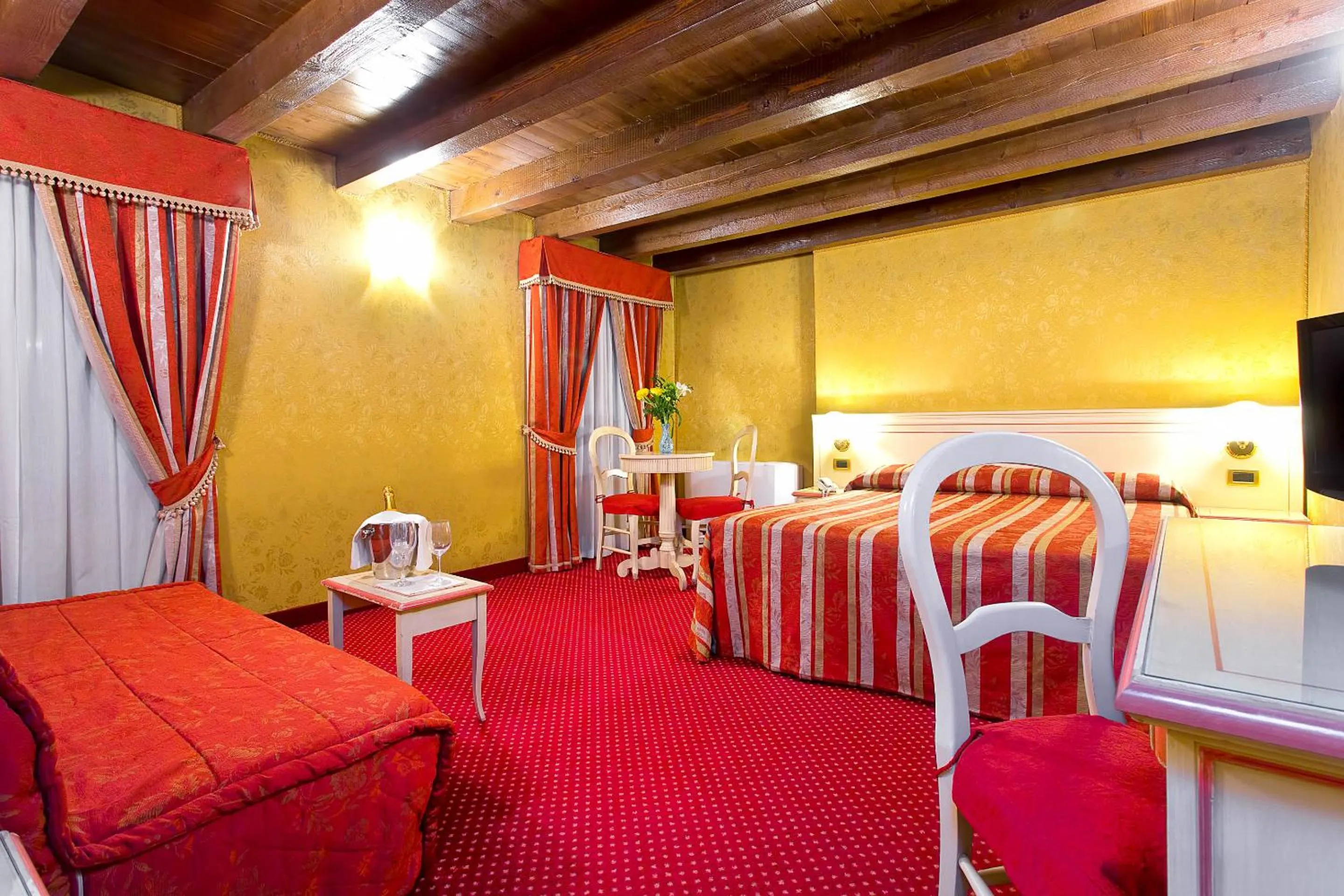 Bedroom, Bed in Ca' San Polo - Ferretti Hotels Collection