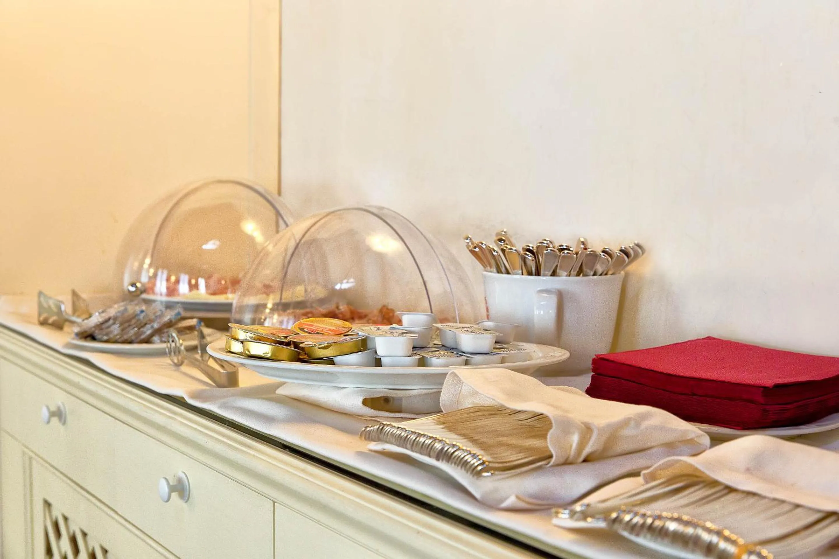 Buffet breakfast in Ca' San Polo - Ferretti Hotels Collection