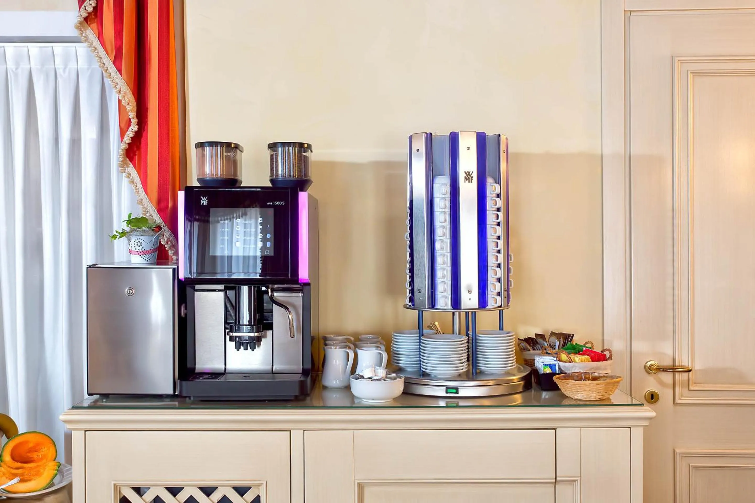 Buffet breakfast in Ca' San Polo - Ferretti Hotels Collection