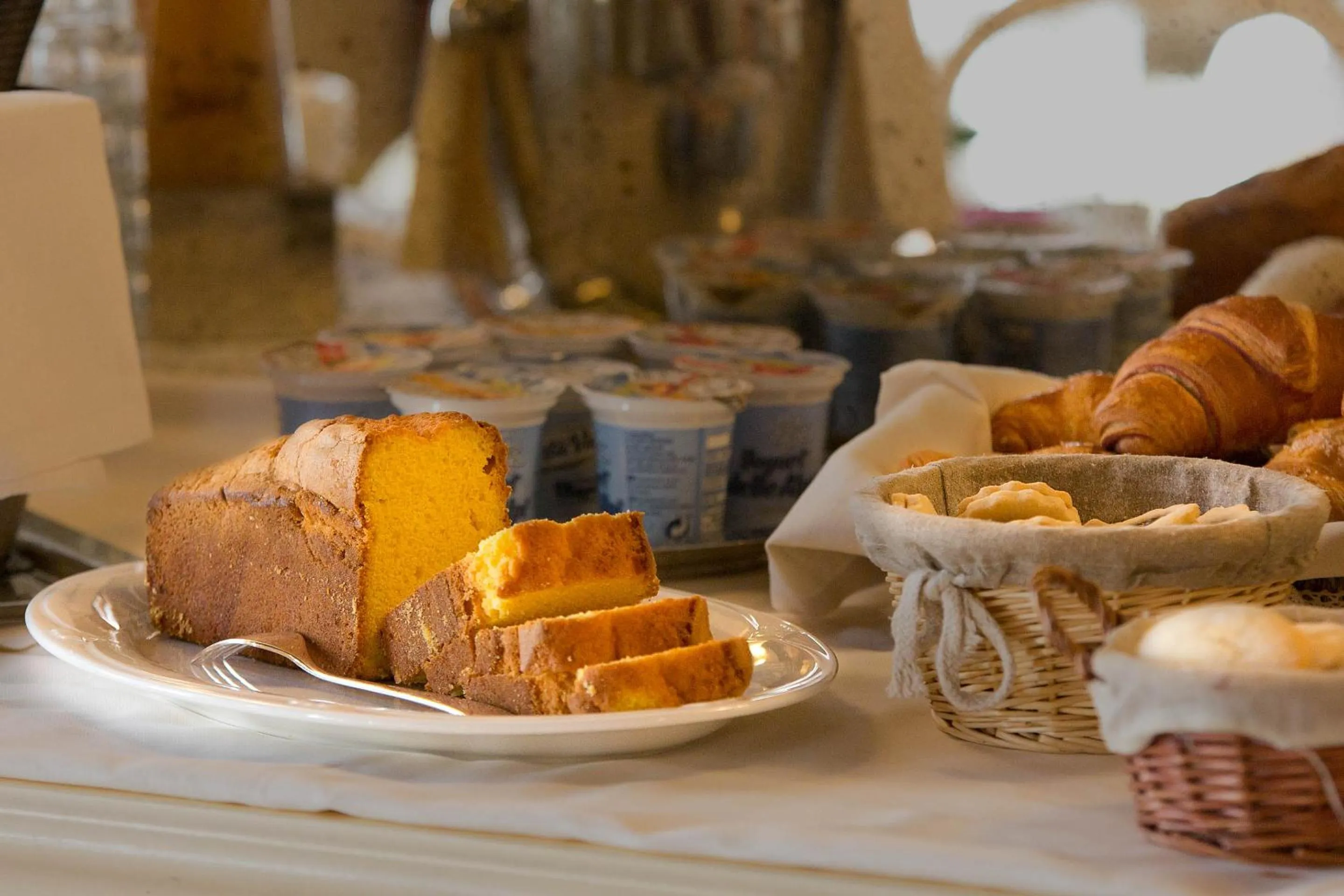 Buffet breakfast in Ca' San Polo - Ferretti Hotels Collection