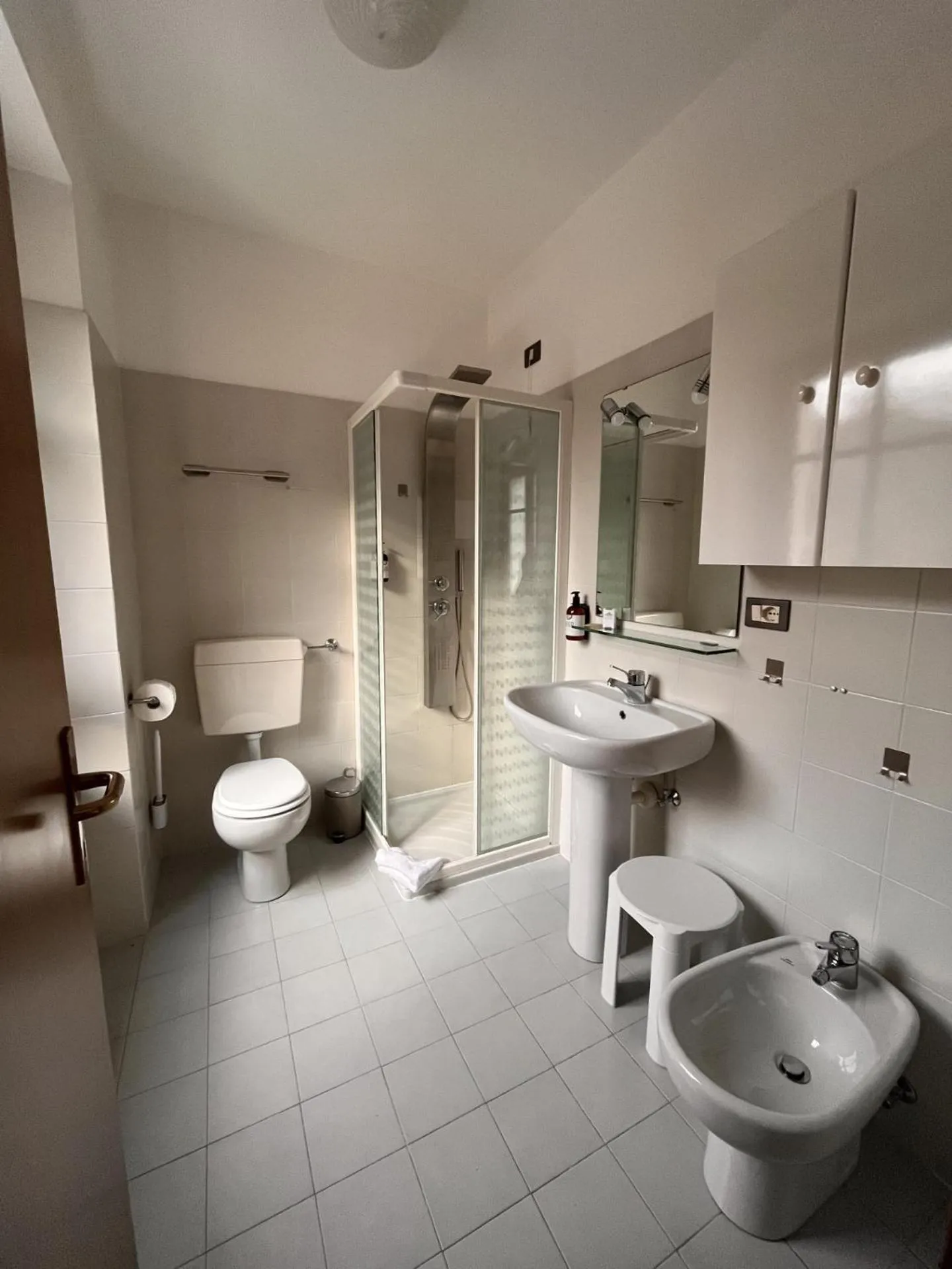 Shower in Hotel Lido