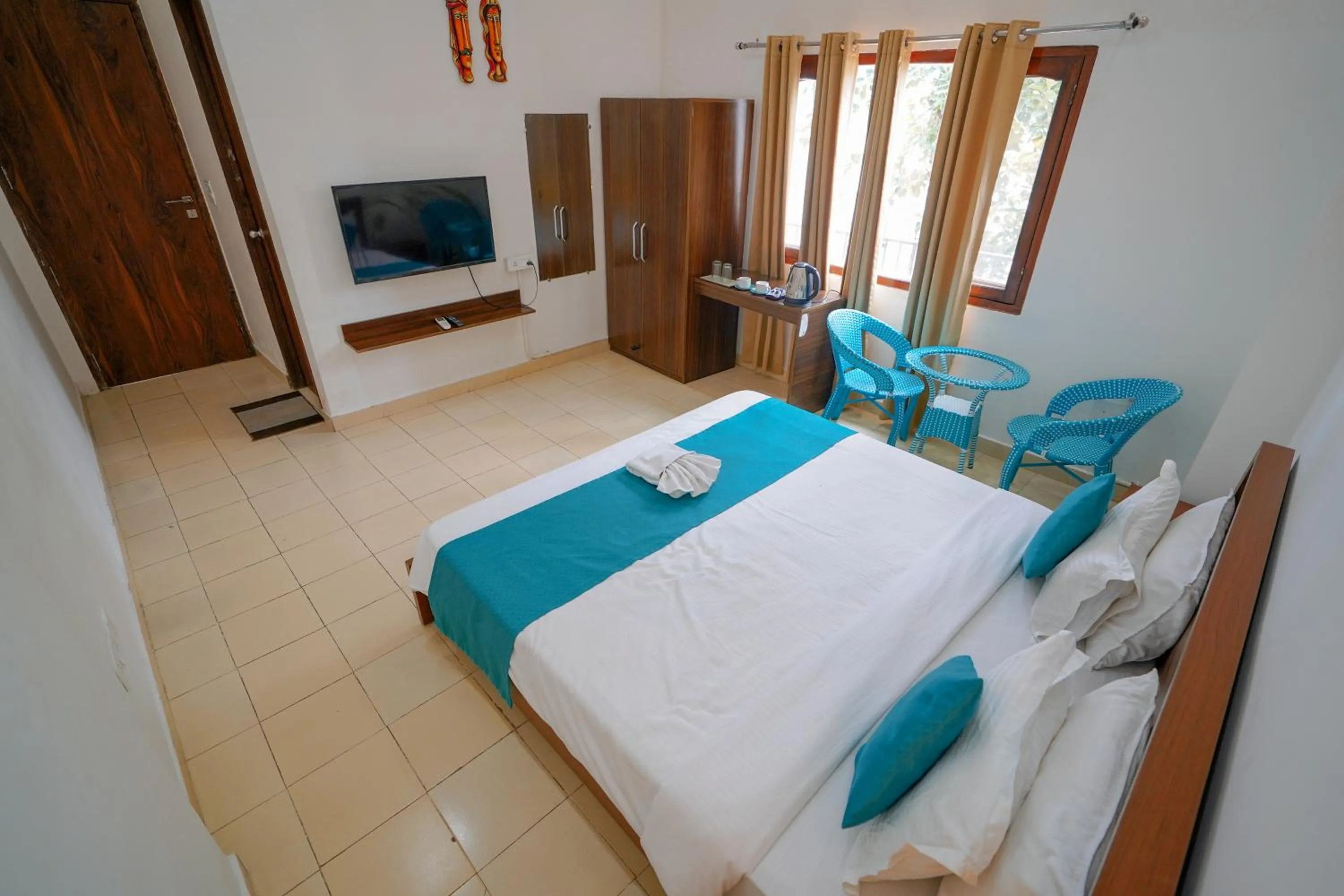 Bed in The Naga Rishikesh