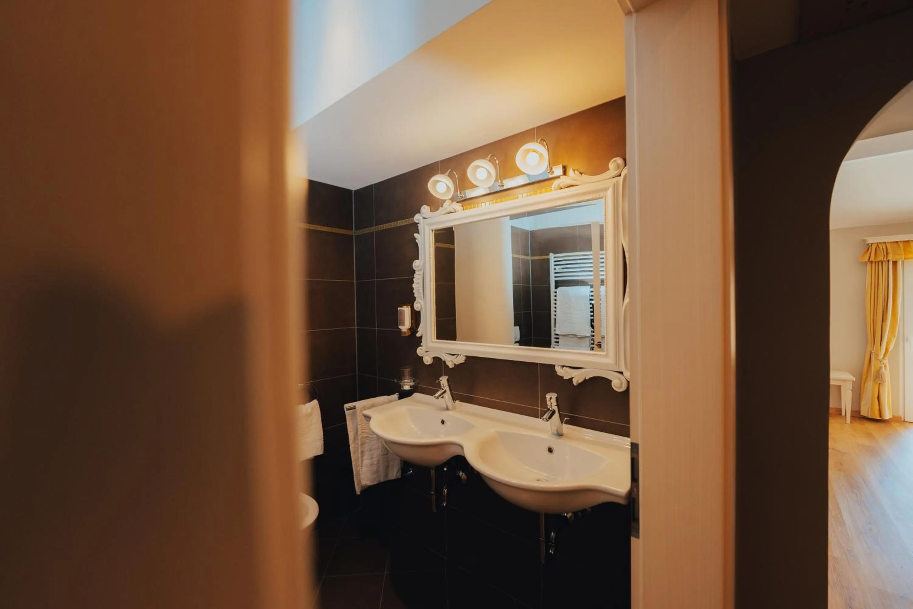 Toilet in Parc Hotel Du Lac