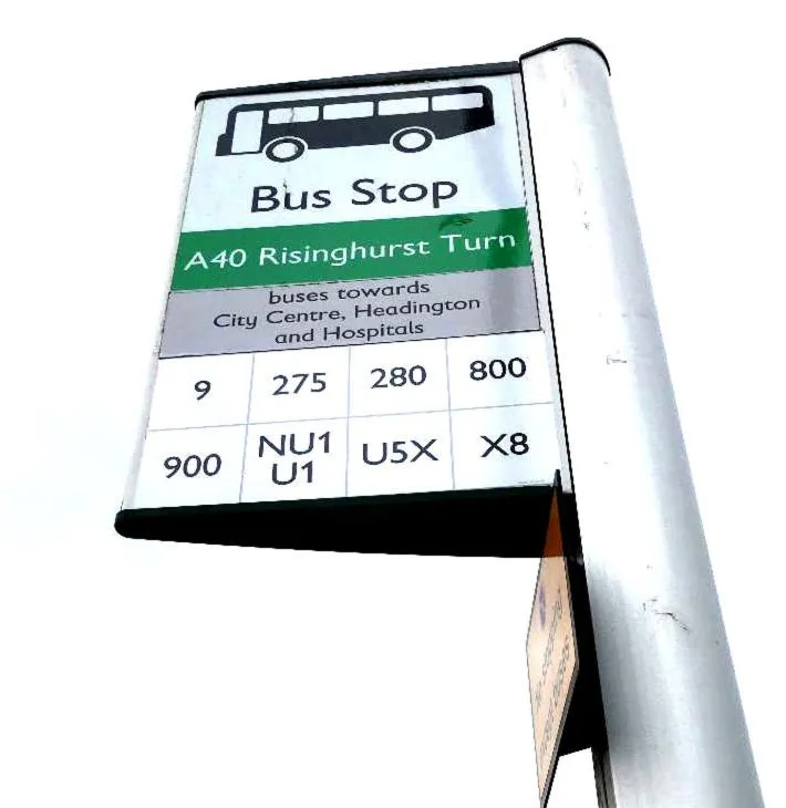 Business facilities in Risinghurst, Oxford, an ENTIRE 2beds, 2bathrooms, free Wi-Fi, Free Parking