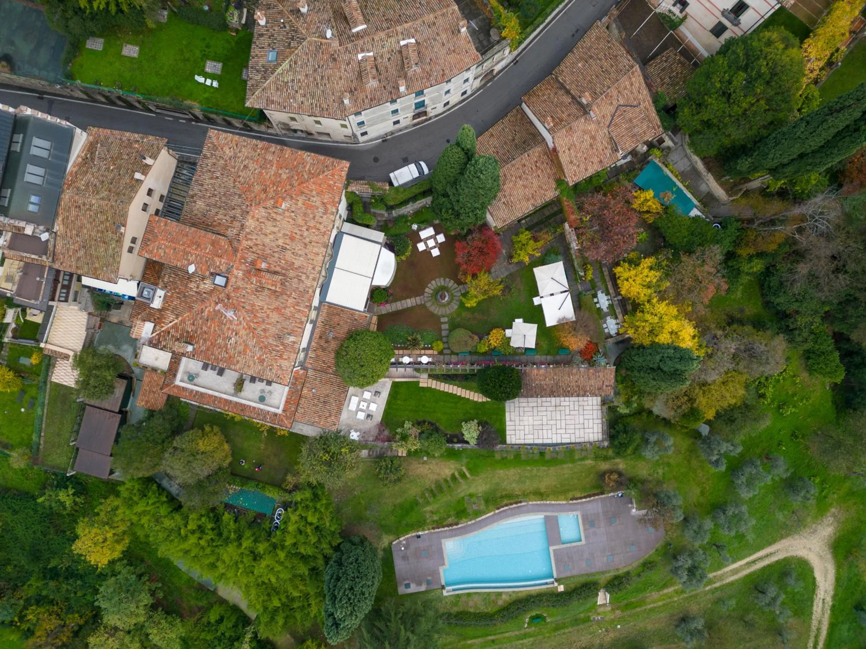 Property building in Hotel Villa Cipriani
