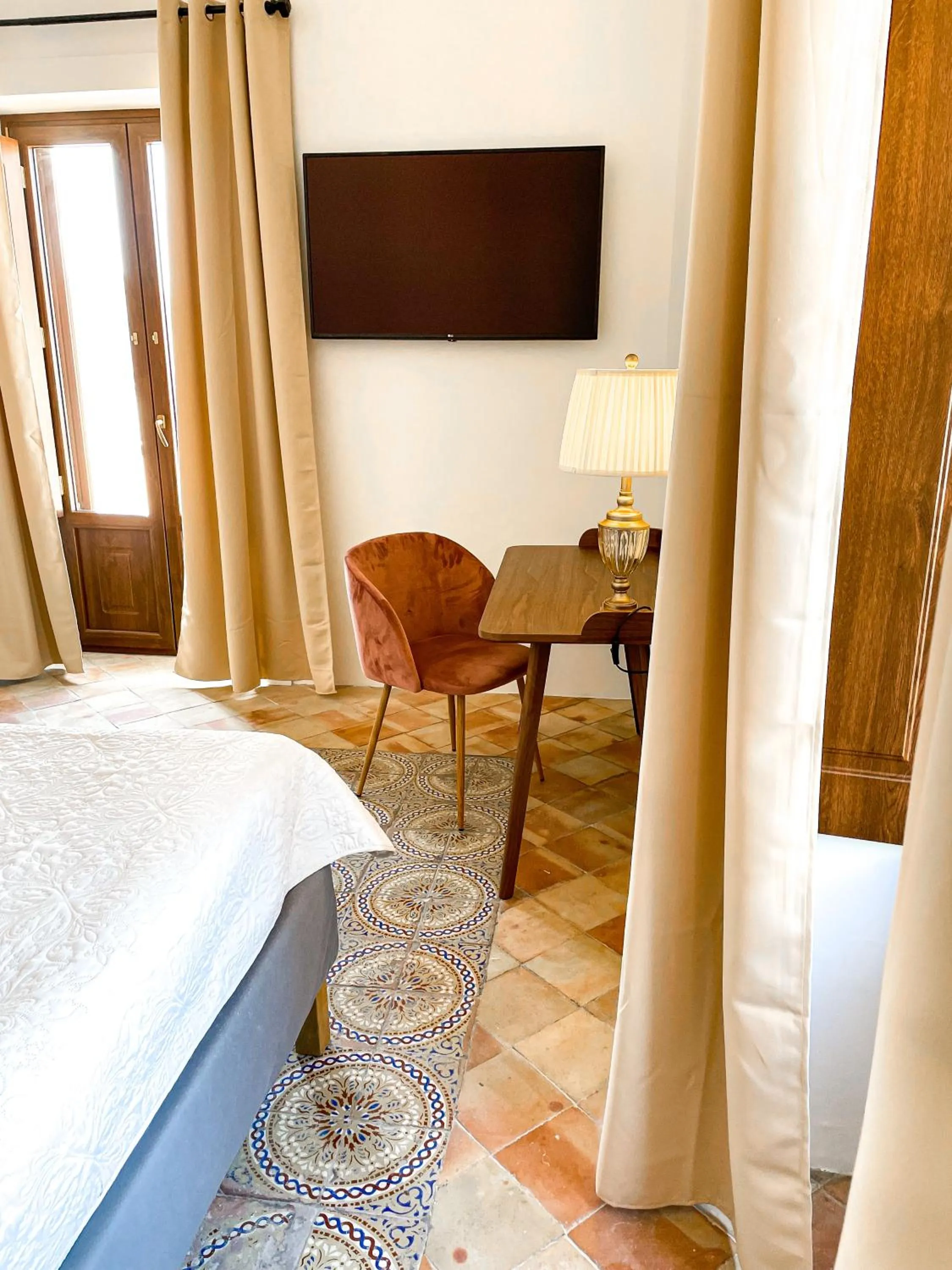 TV and multimedia in B&B Faraglione