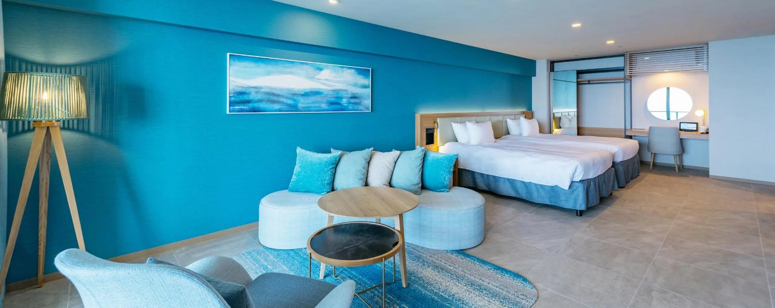 Living room, Bed in AQUASENSE Hotel & Resort