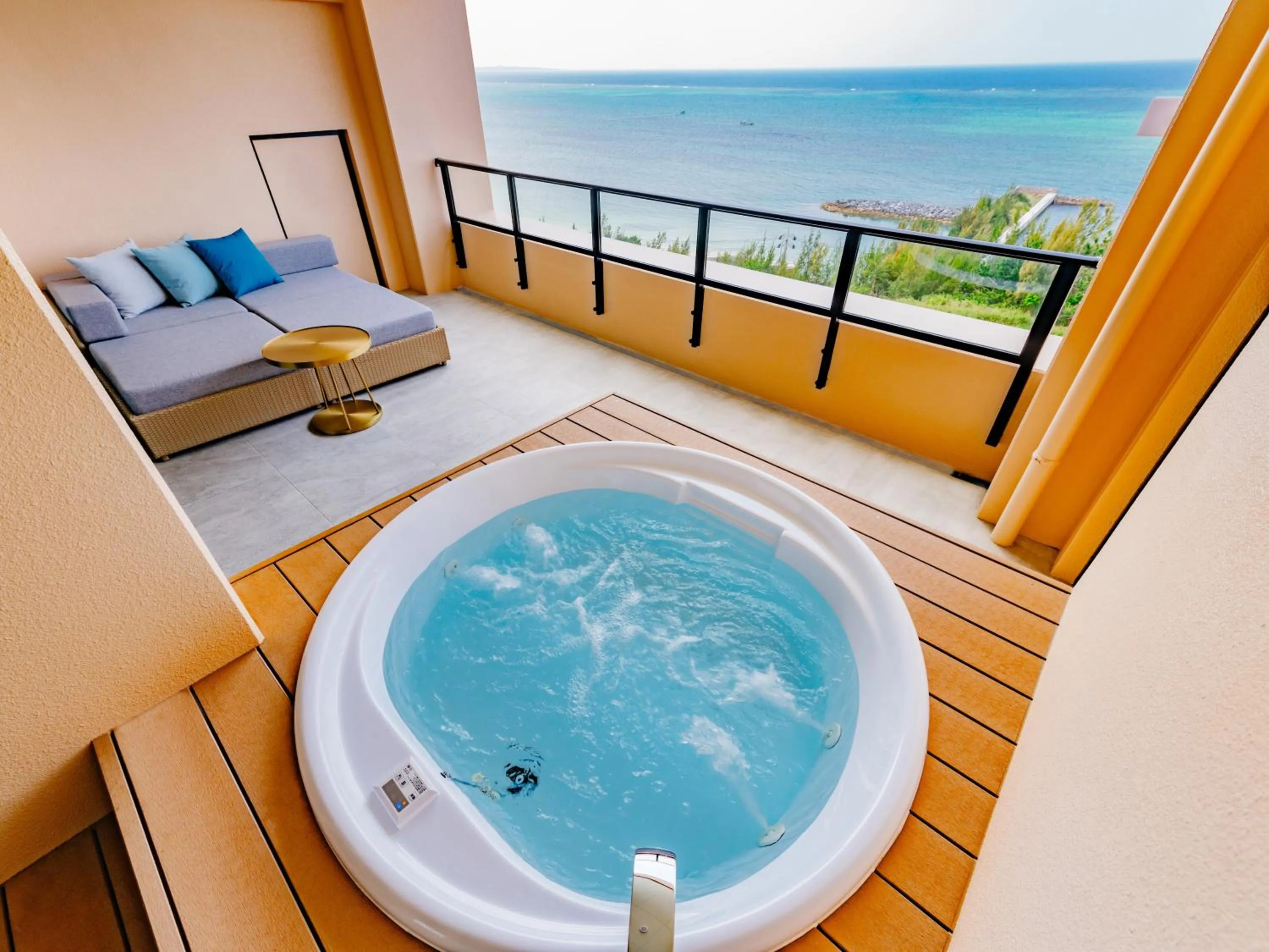 Balcony/Terrace in AQUASENSE Hotel & Resort