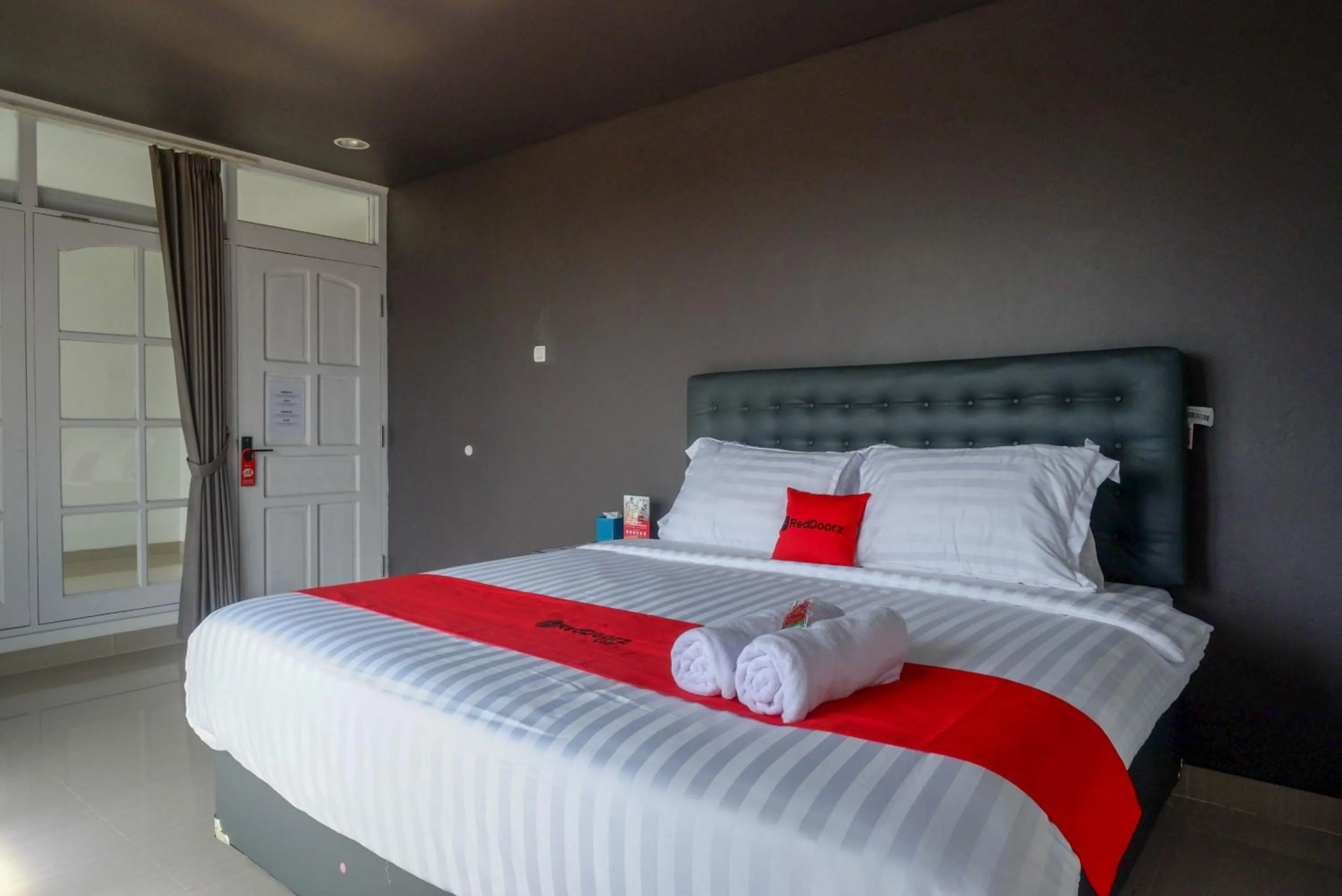 Bed in RedDoorz near Bukitsari Semarang