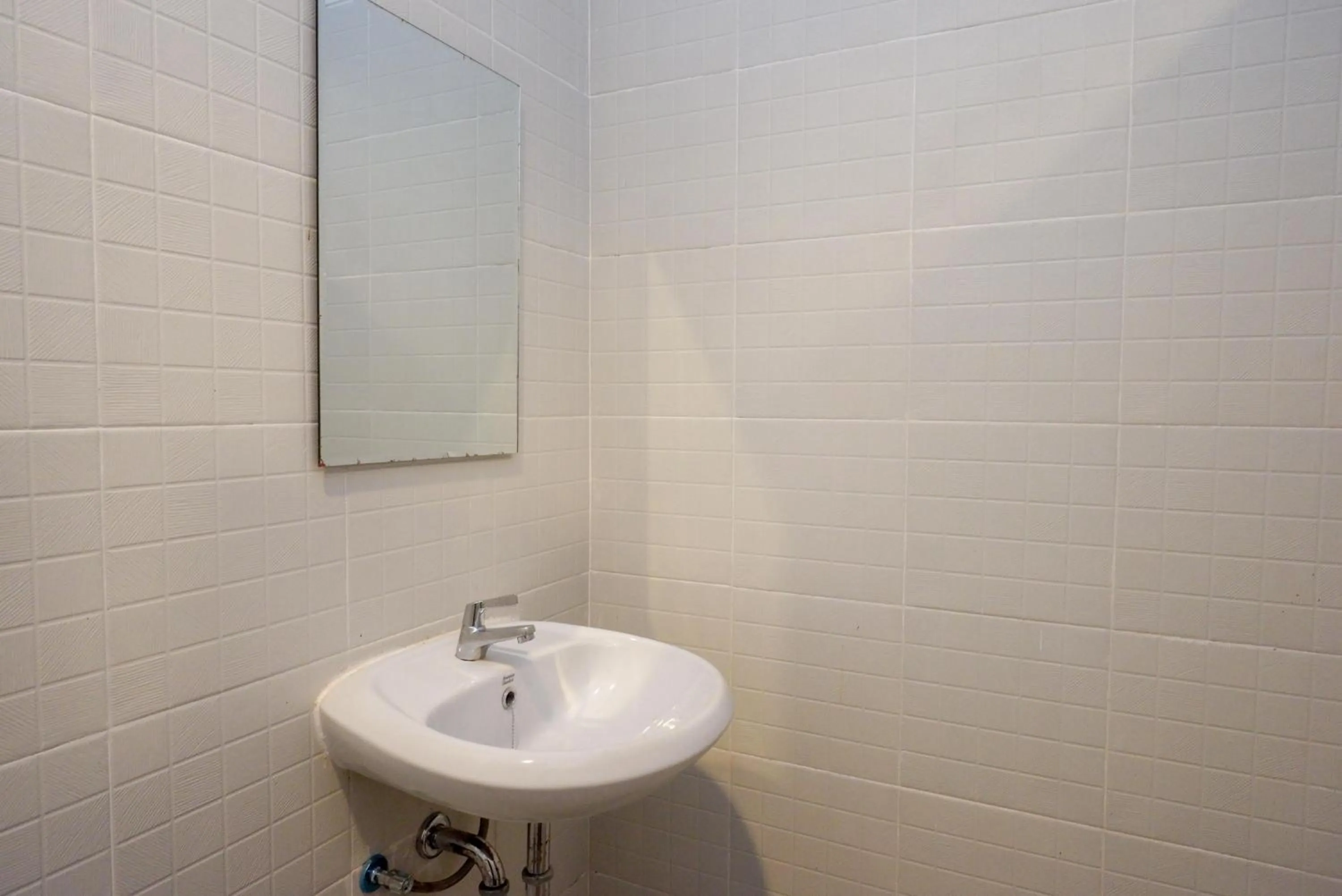 RedDoorz near Bukitsari Semarang