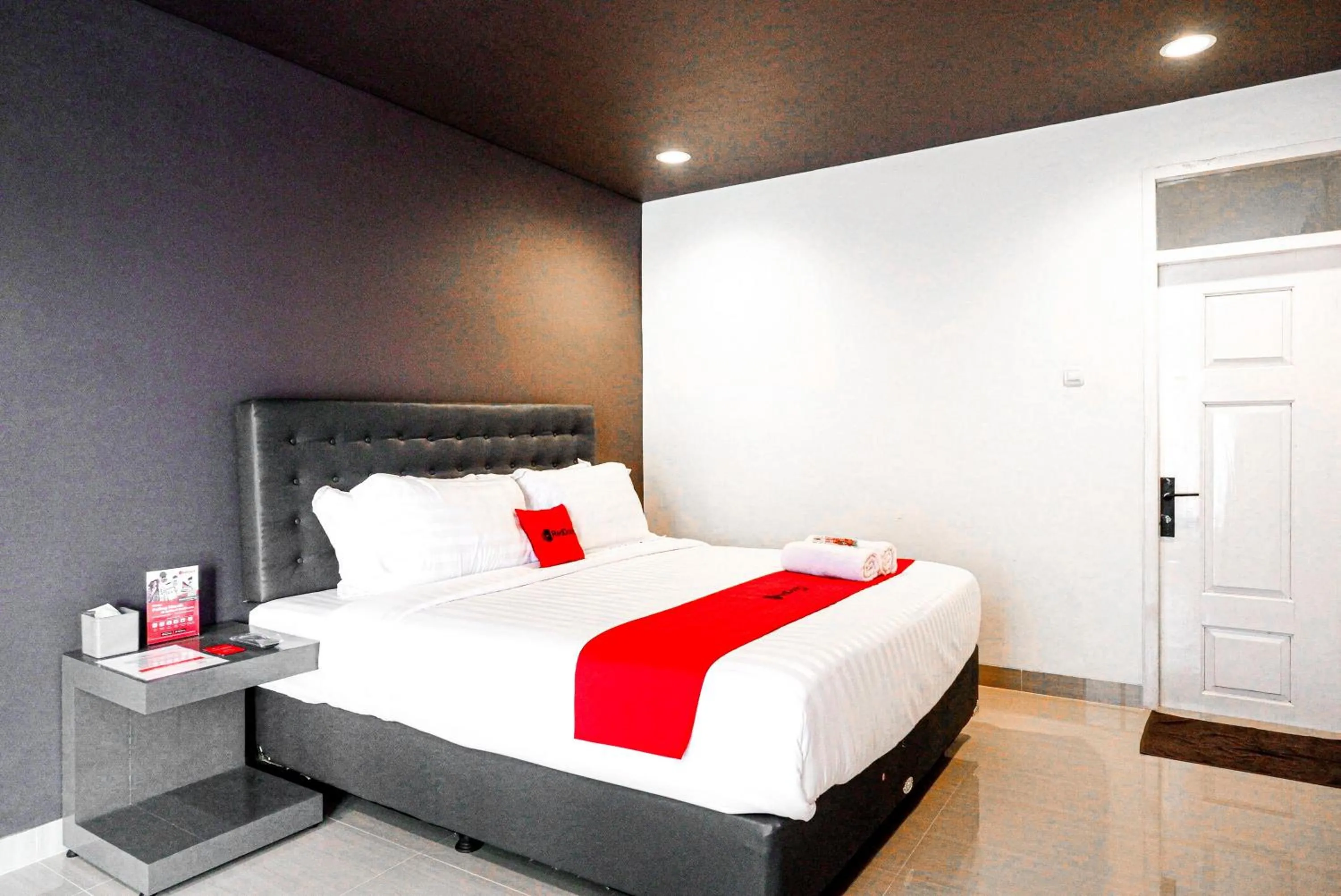 Bedroom, Bed in RedDoorz near Bukitsari Semarang