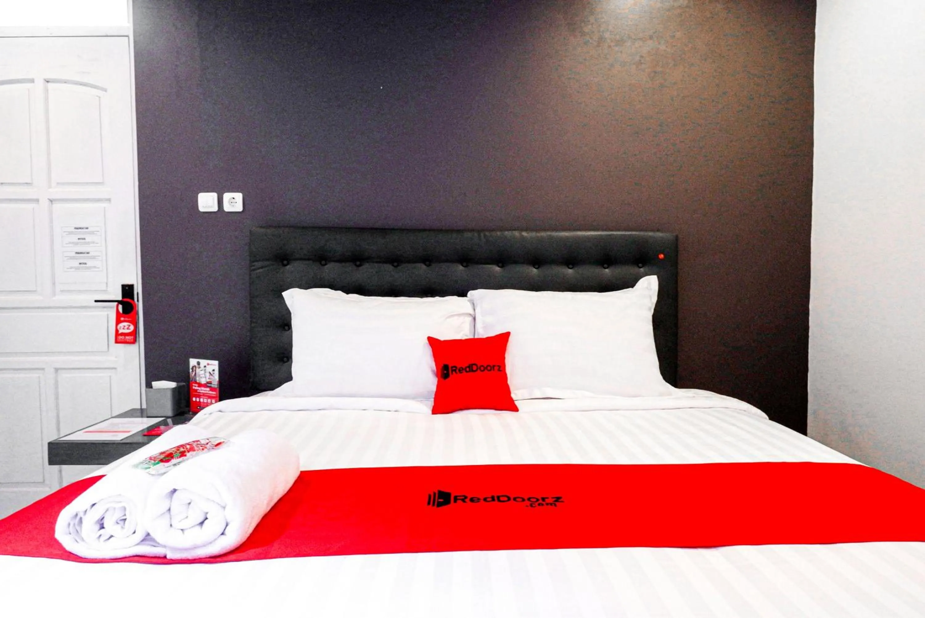 Bedroom, Bed in RedDoorz near Bukitsari Semarang