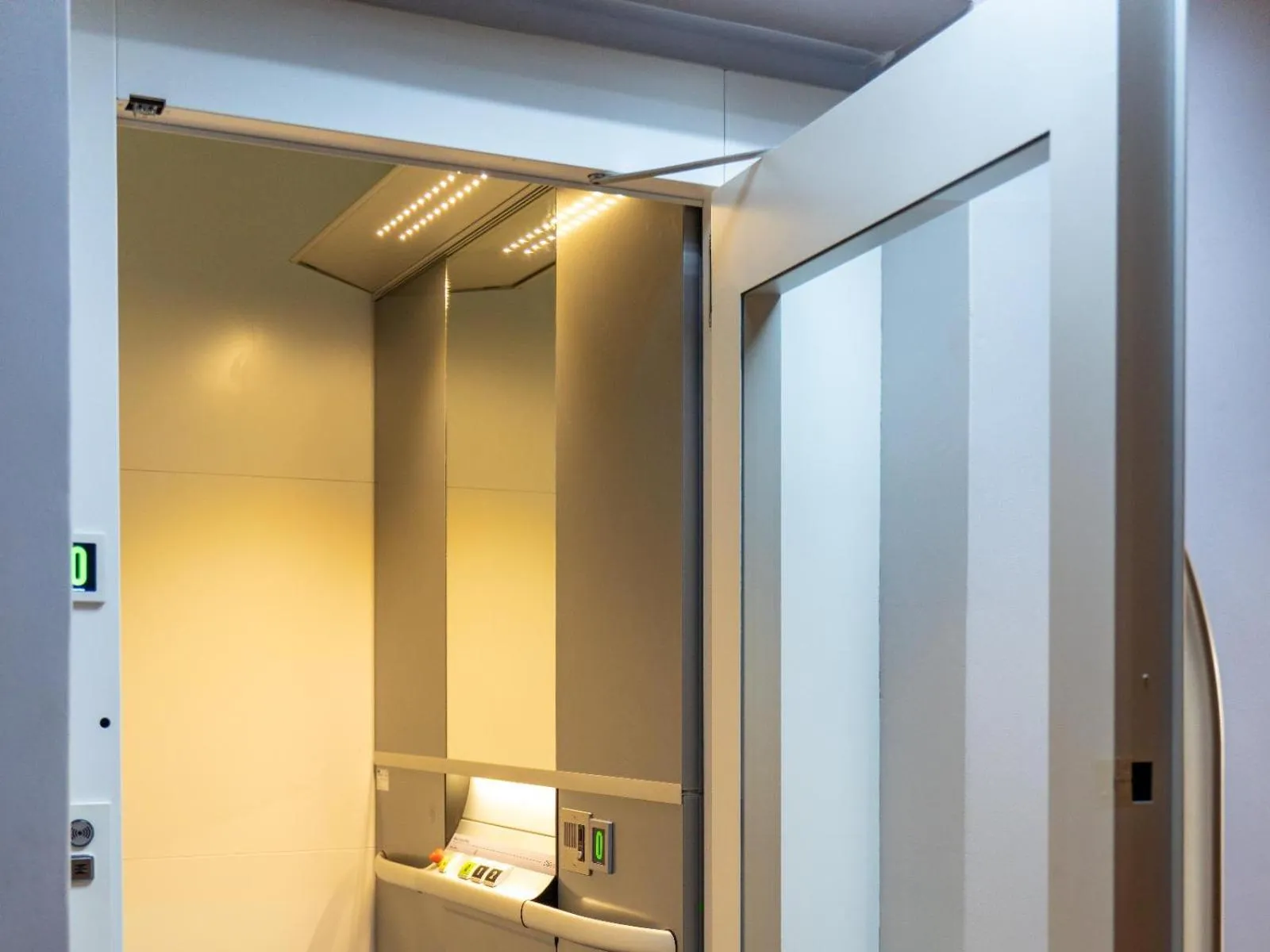 Facade/entrance in Ngwenya City Hotel