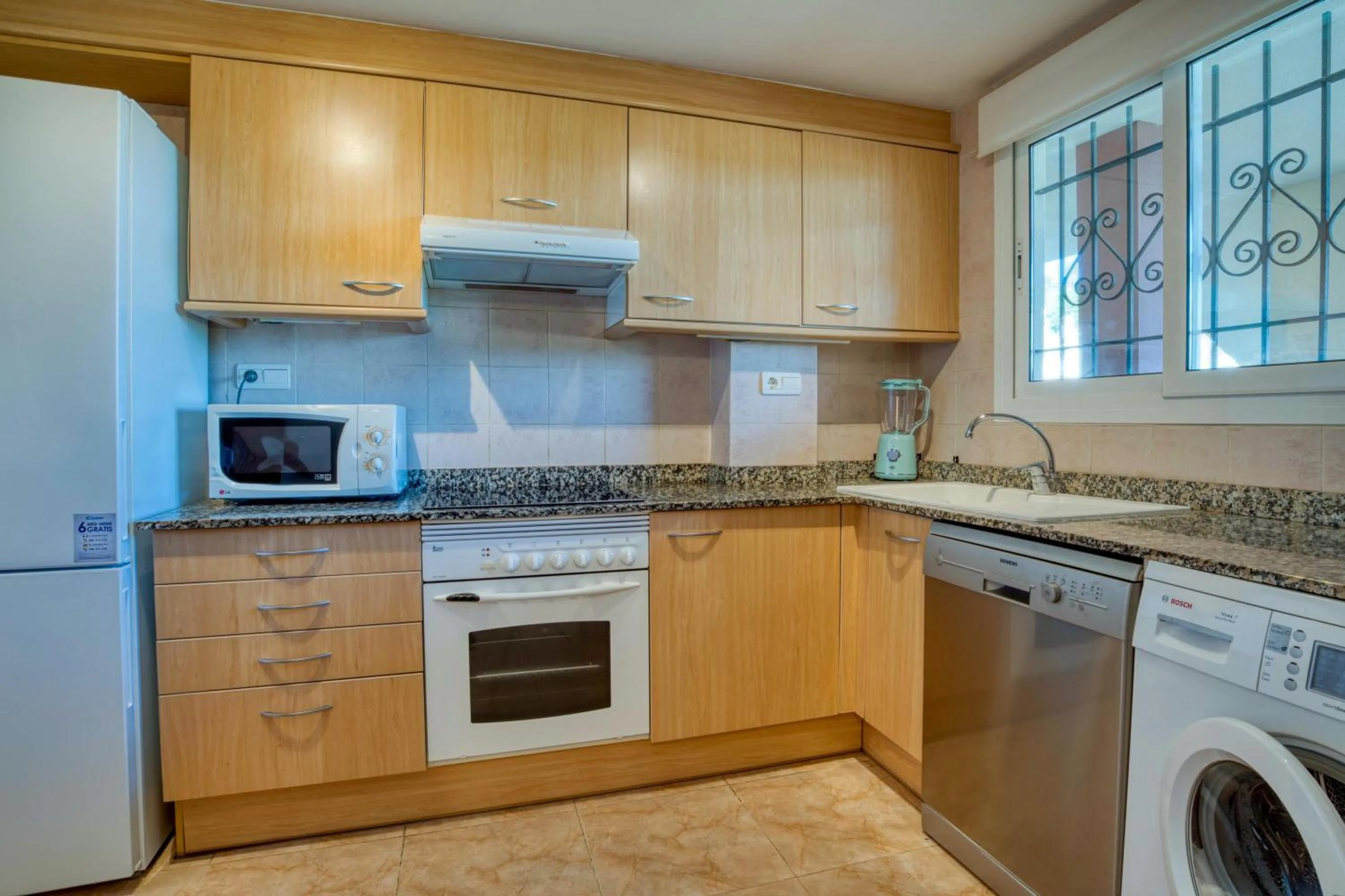 Kitchen or kitchenette in Apartament a Sant Antoni de Calonge
