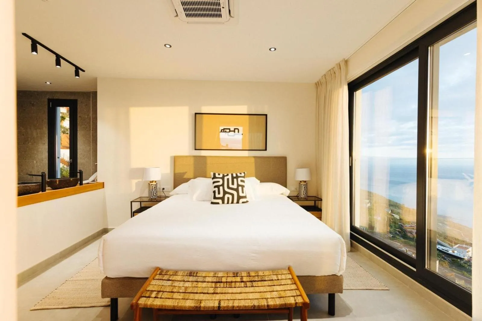 Bed in Anamcara Suites