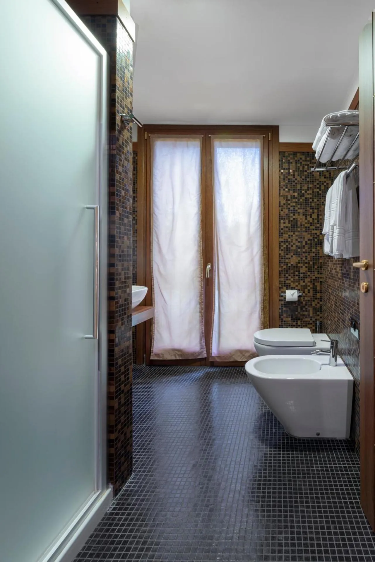 Bathroom in Thai Si Royal Thai Spa