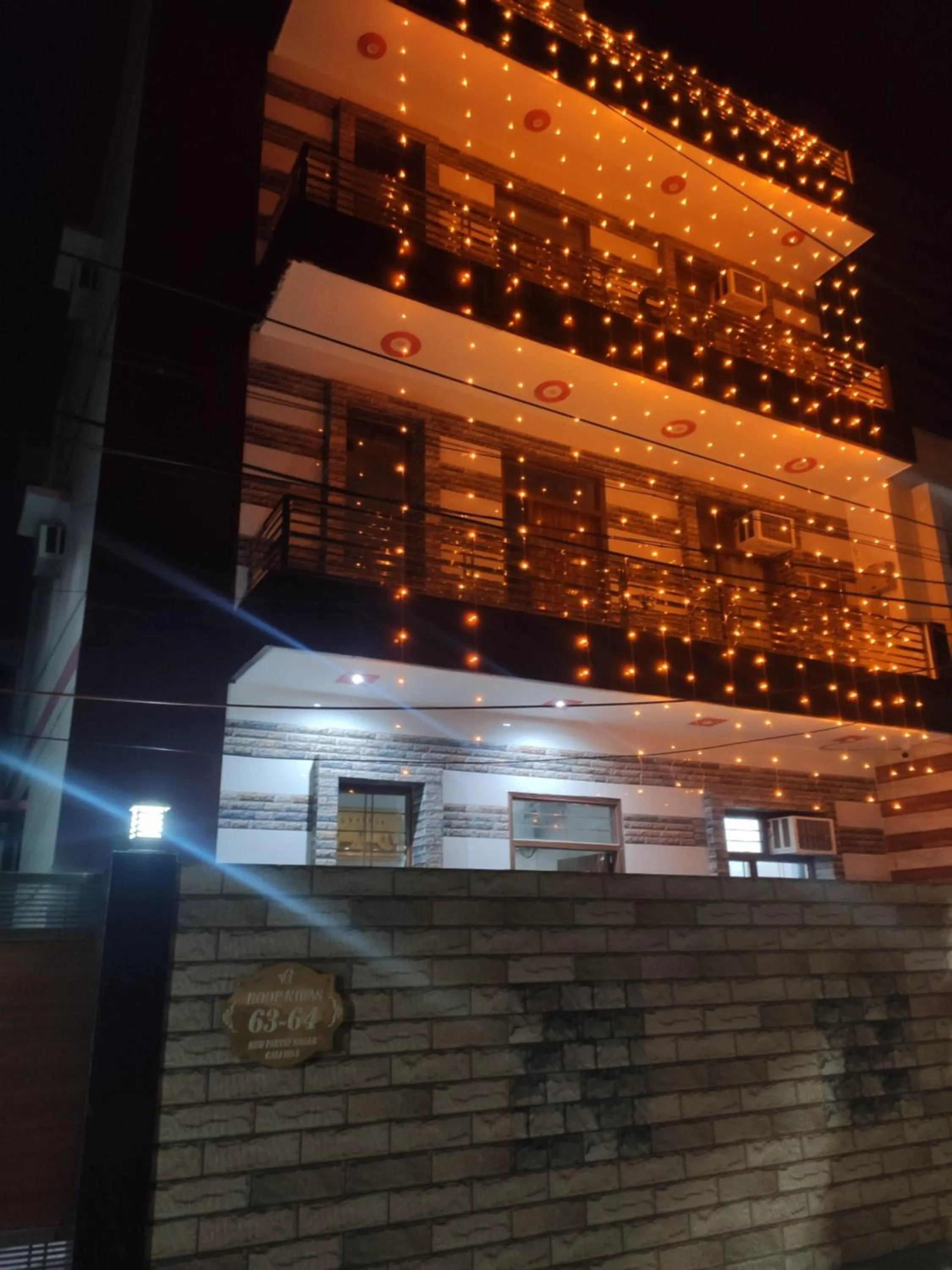 Night in Roop Niwas