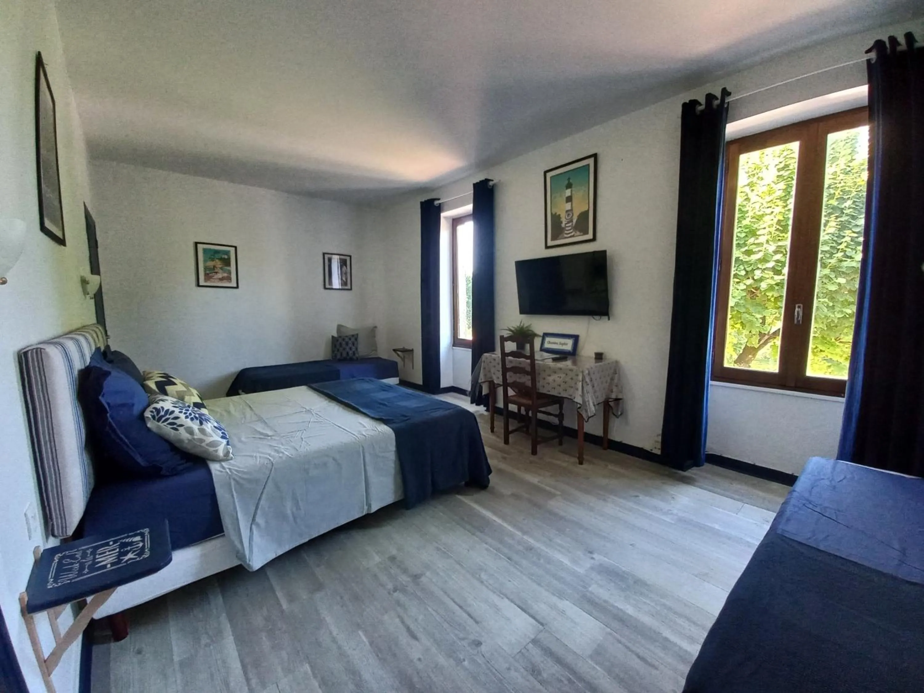 Bedroom in Domaine de Fontsauzine - gîtes et chambre d'hôtes