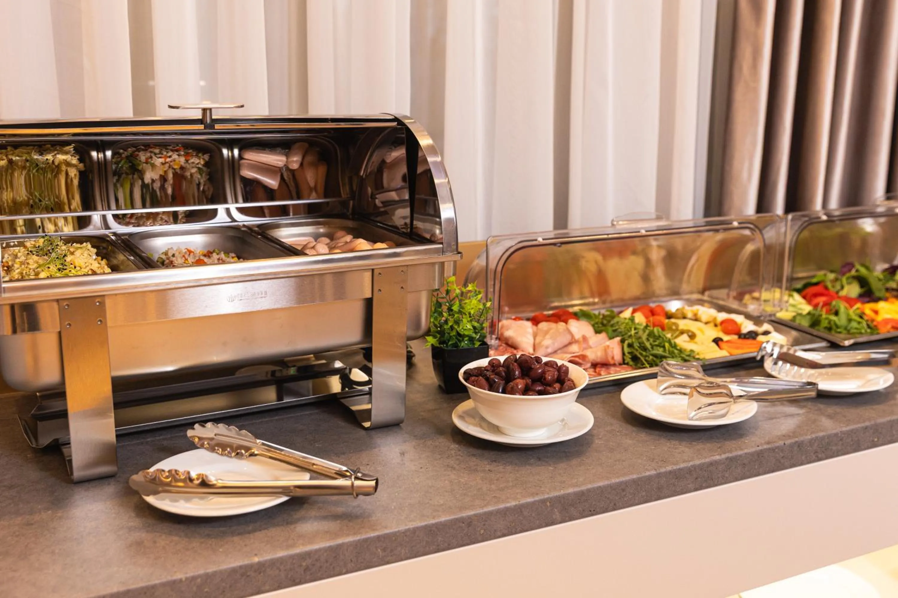 Breakfast in Art Hotel