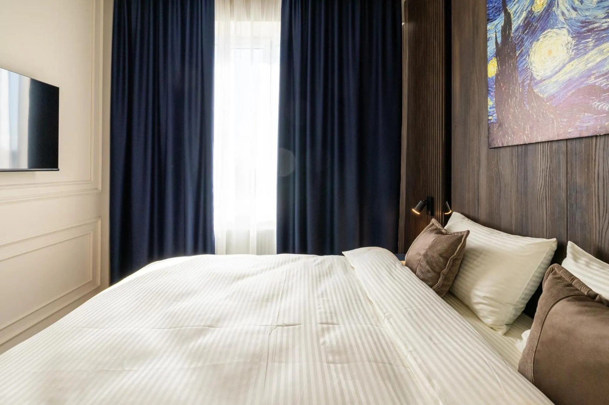 Photo of the whole room, Bed in Art Hotel