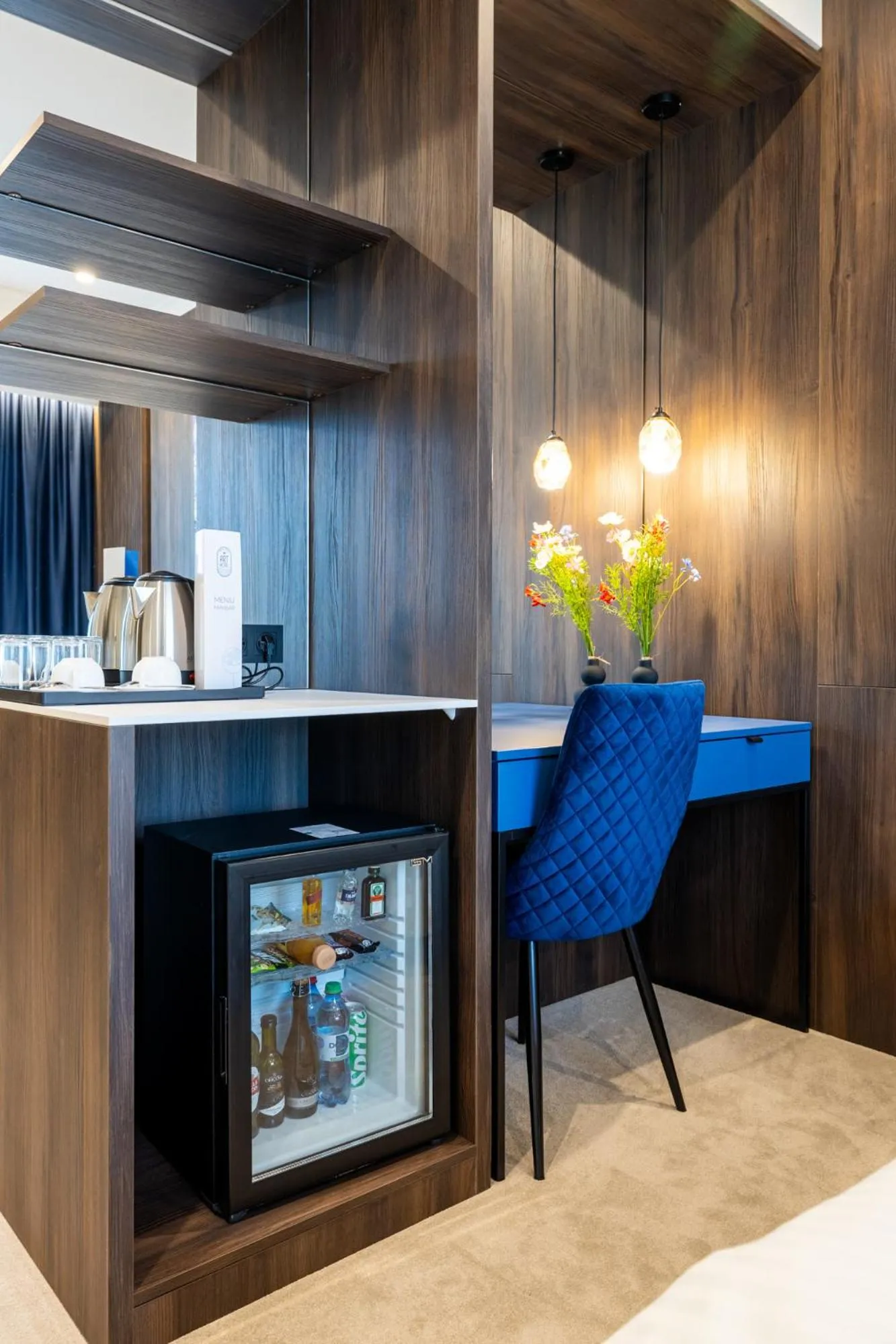 Coffee/tea facilities in Art Hotel