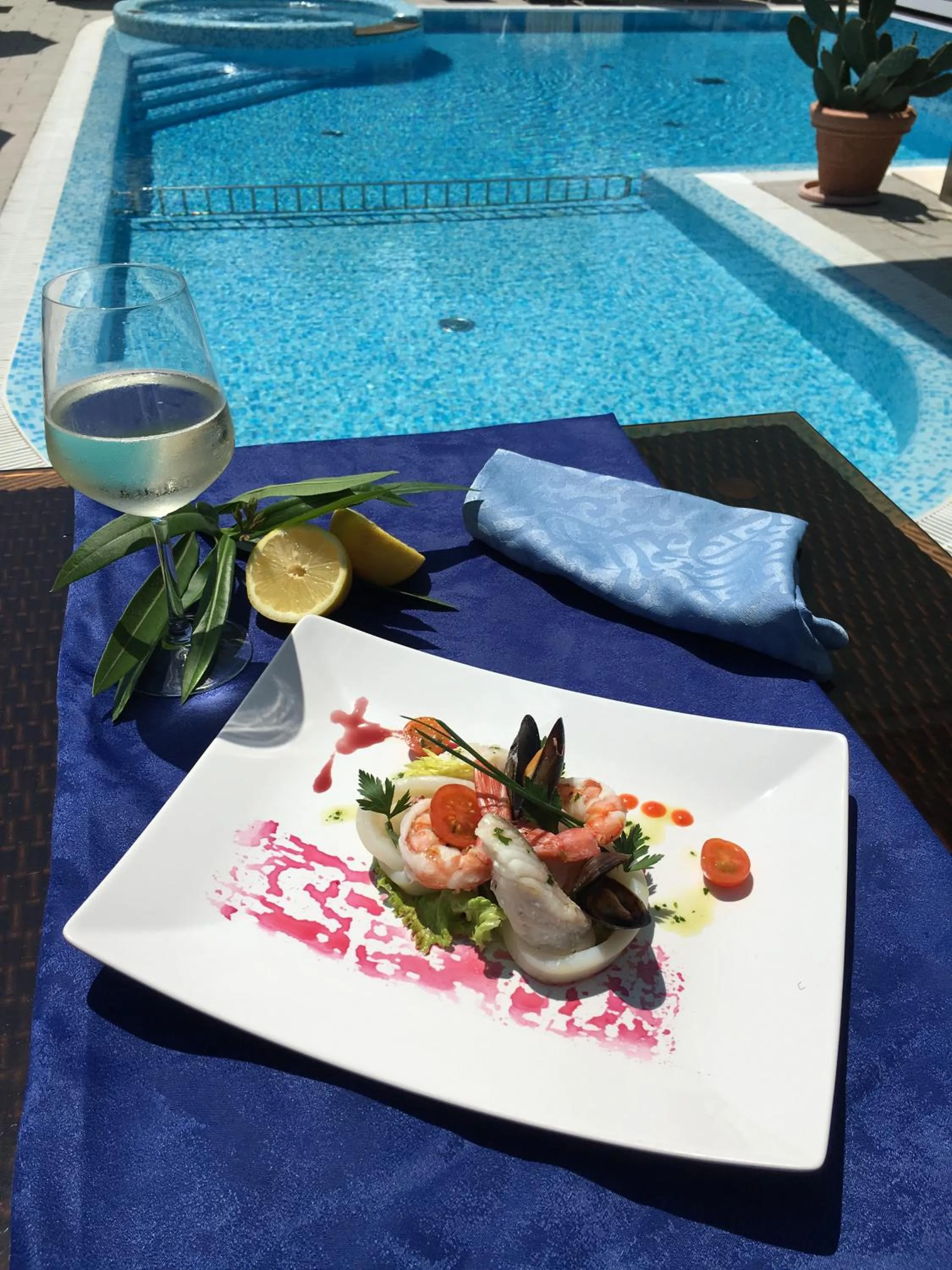 Lunch in Hotel Bellevue