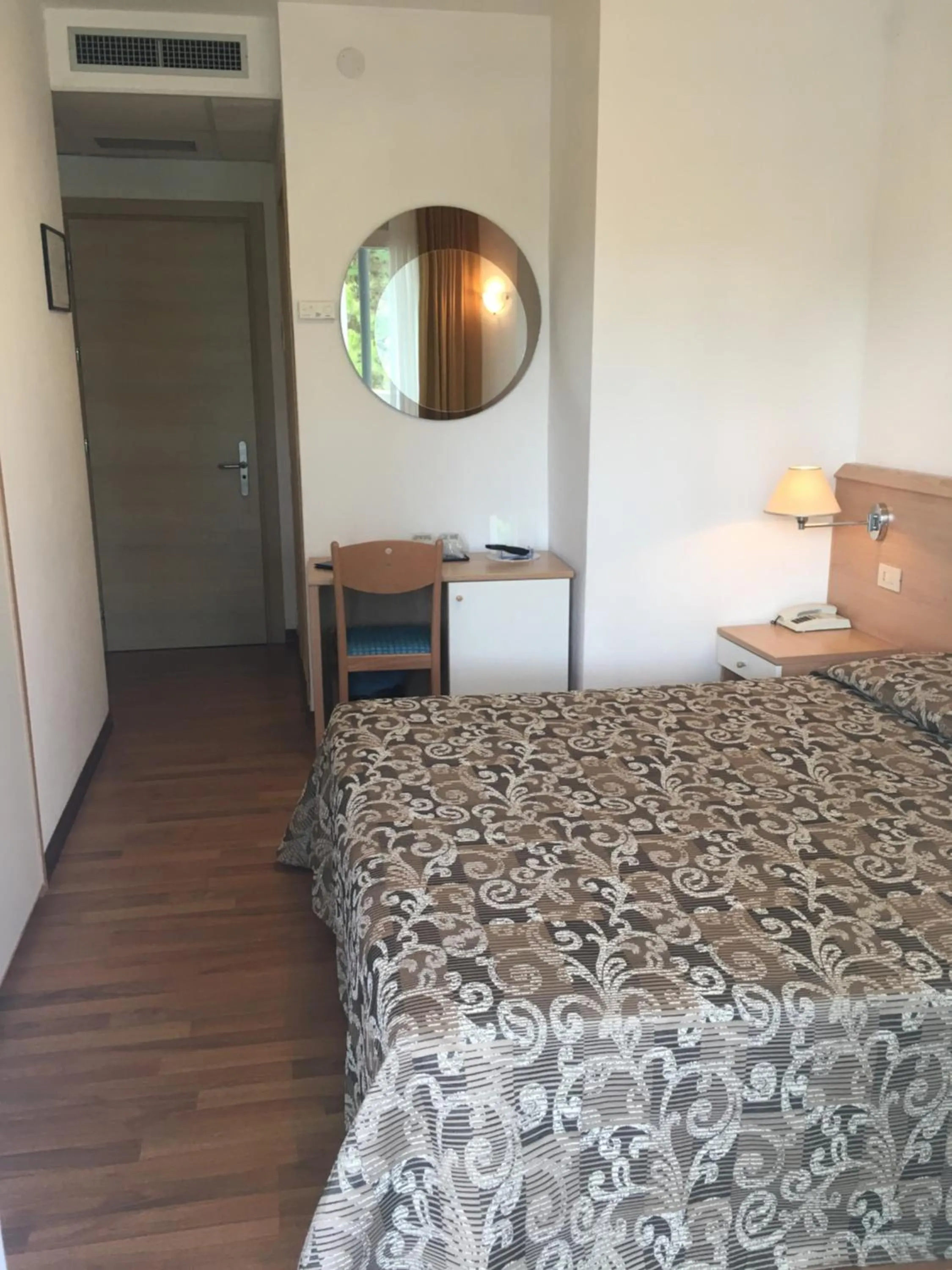 Bedroom, Bed in Hotel Bellevue