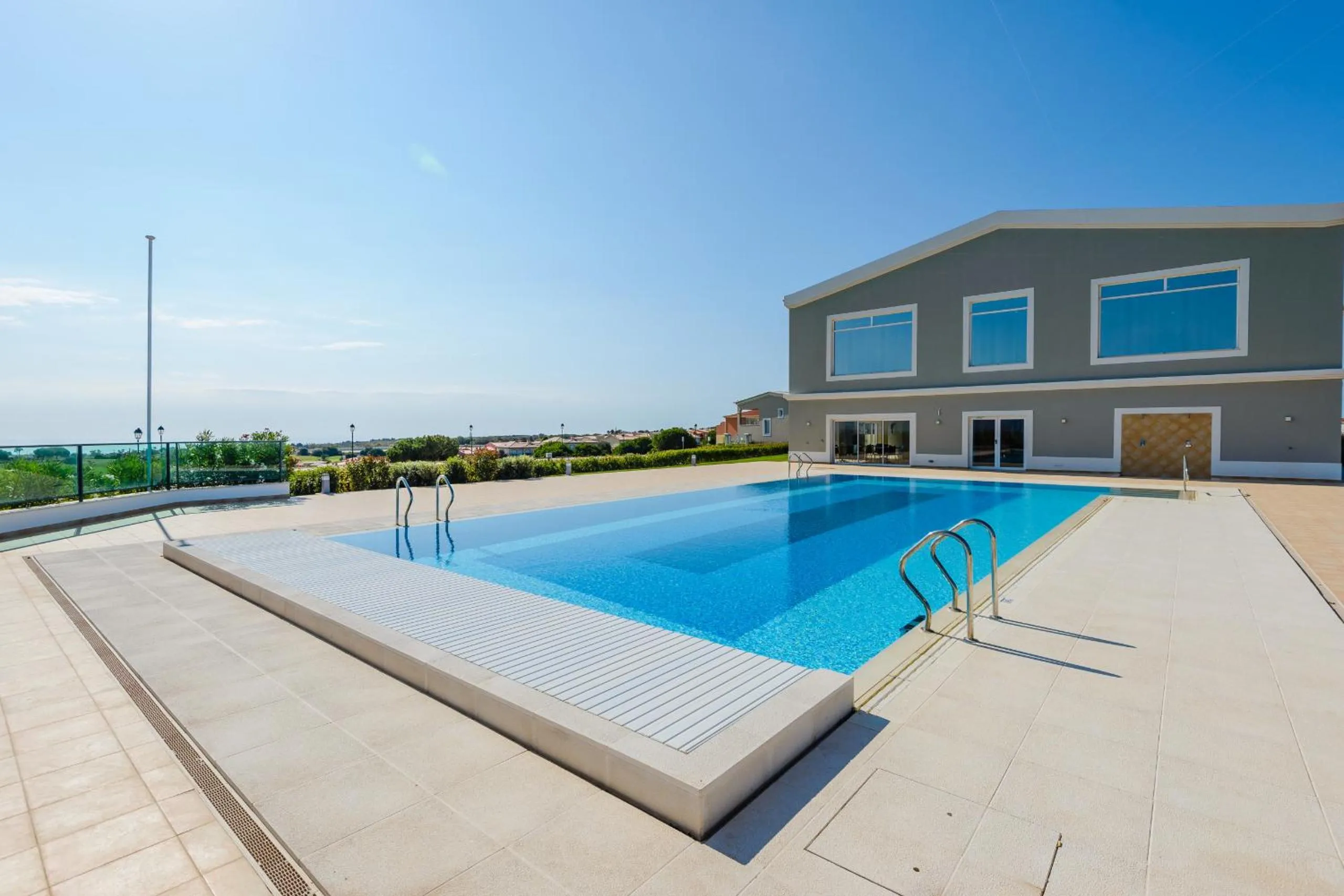 Swimming pool in Boavista Golf and Spa Resort - Bayview