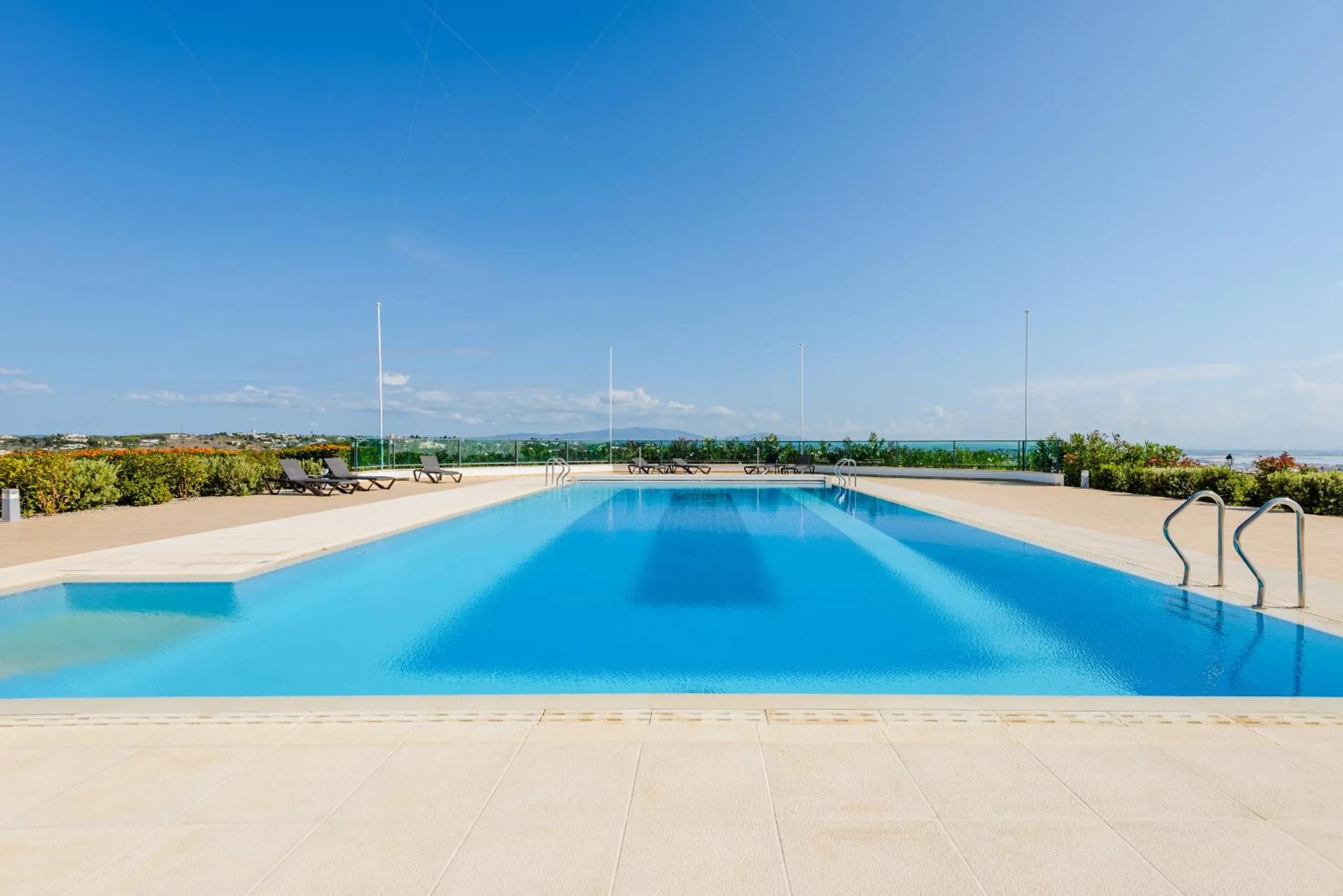 Swimming pool in Boavista Golf and Spa Resort - Bayview