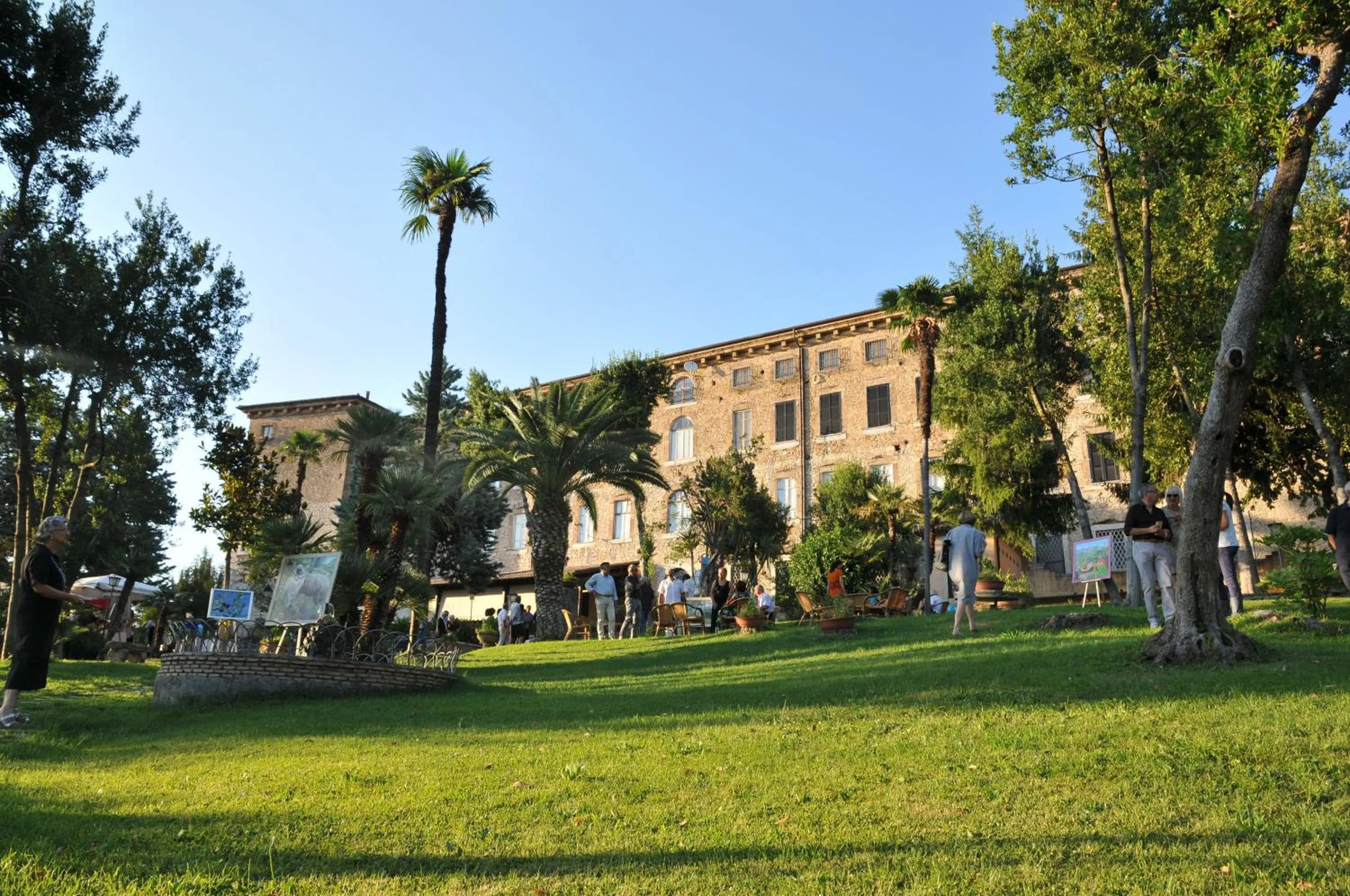 Facade/entrance in Hotel Il Cavalier D'Arpino