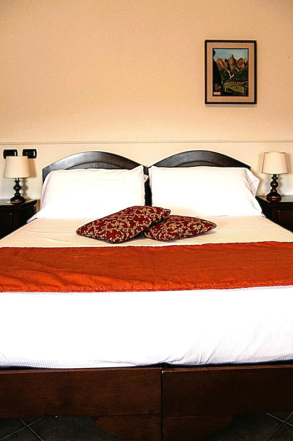 Bed in Hotel Il Cavalier D'Arpino